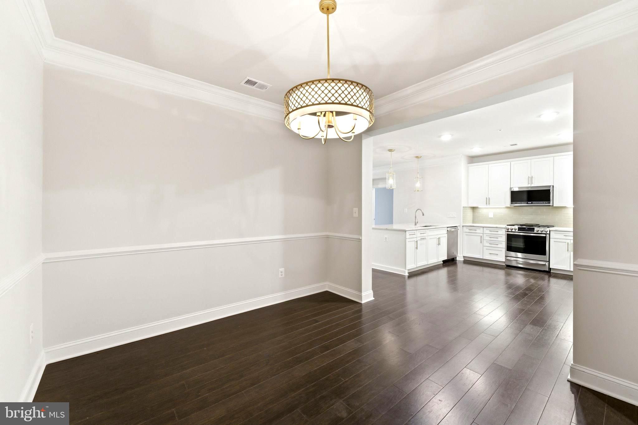 REGENCY AT ASHBURN - Residential