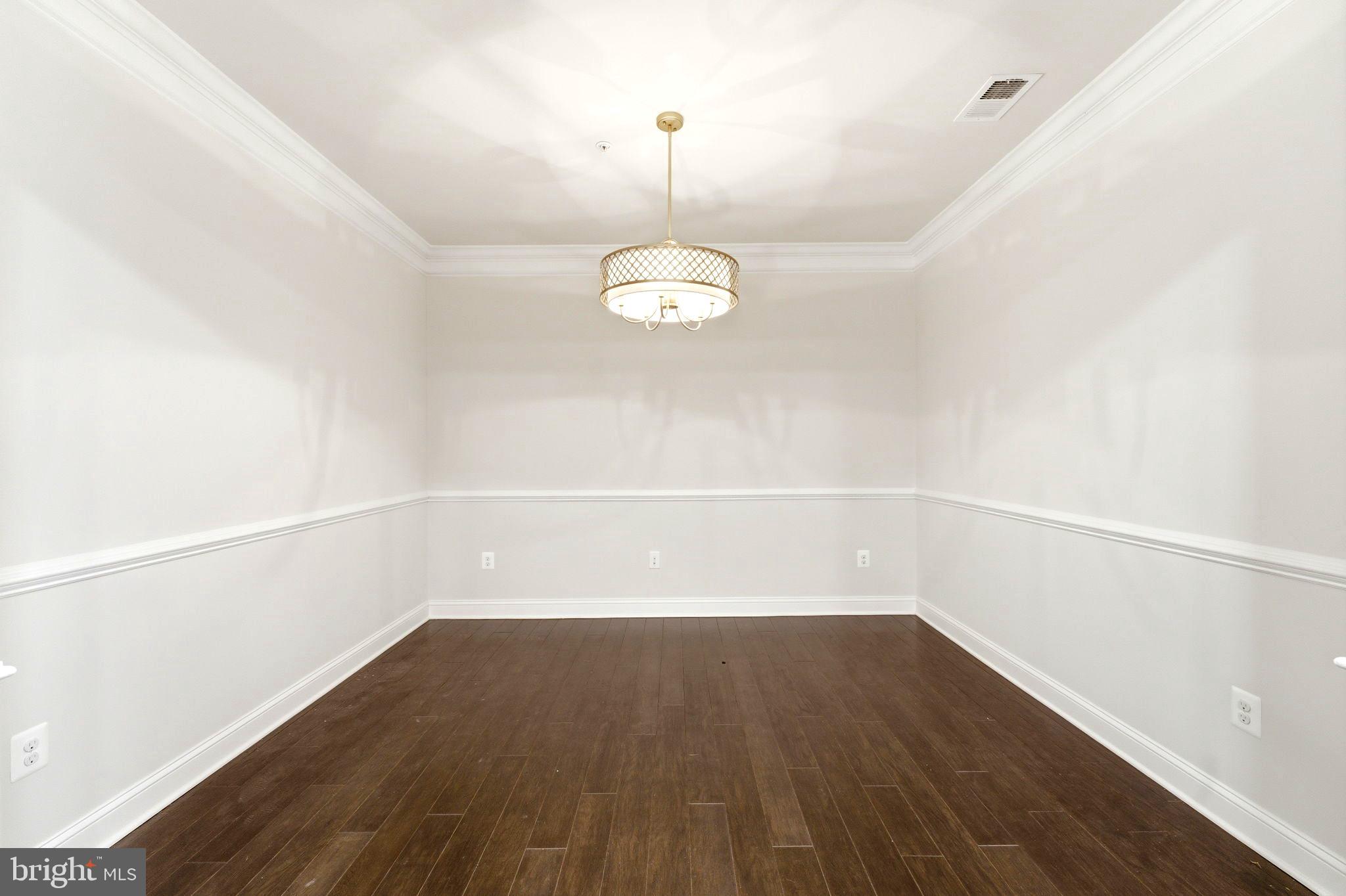 REGENCY AT ASHBURN - Residential