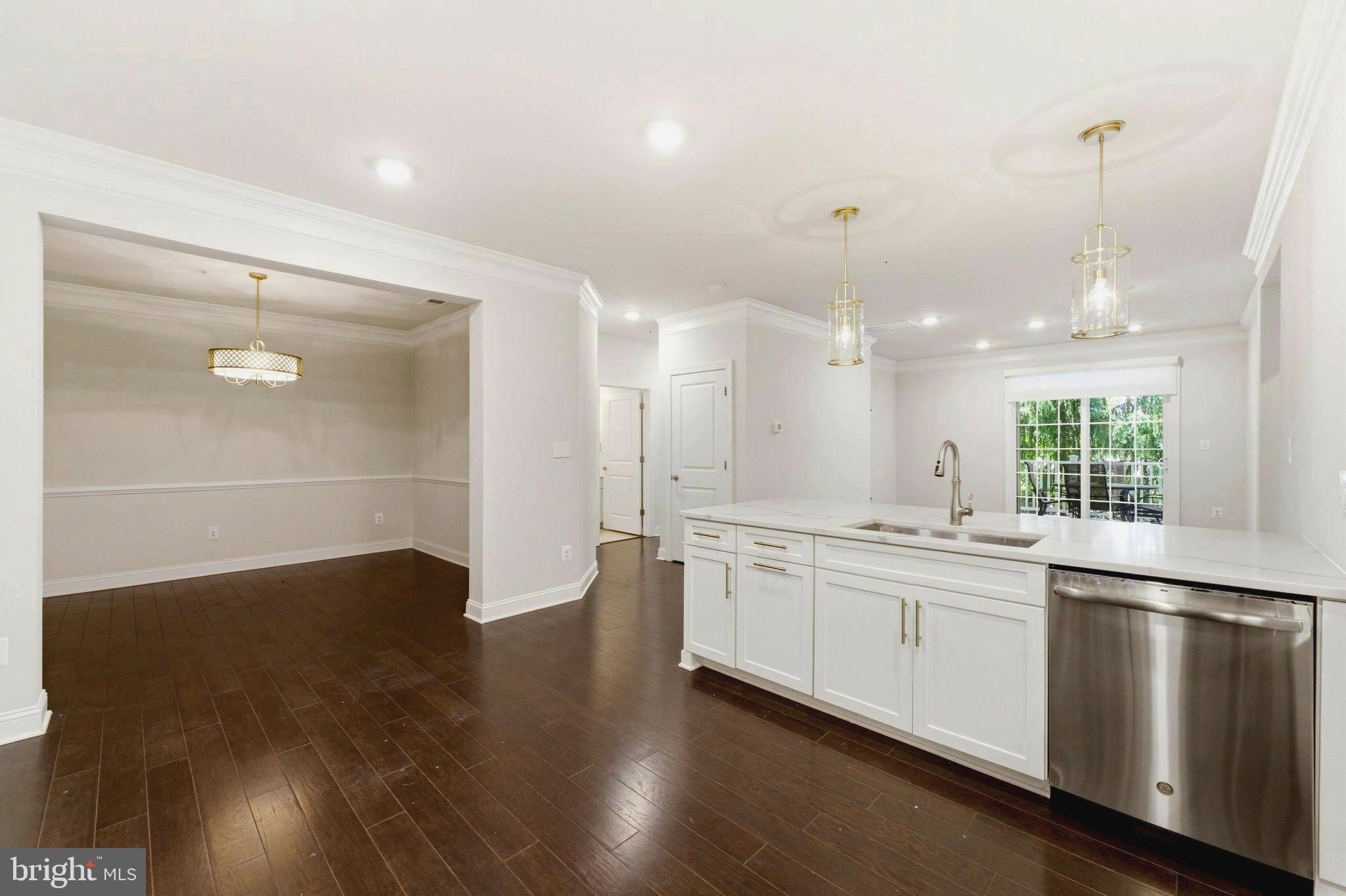 REGENCY AT ASHBURN - Residential