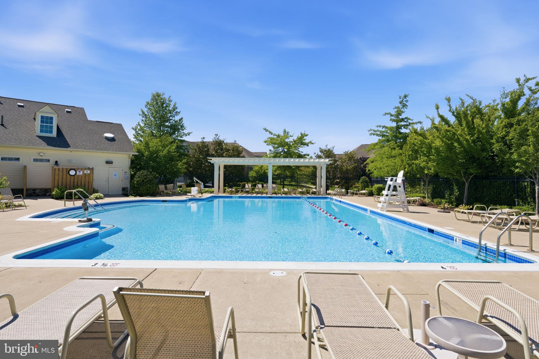 REGENCY AT ASHBURN - Residential