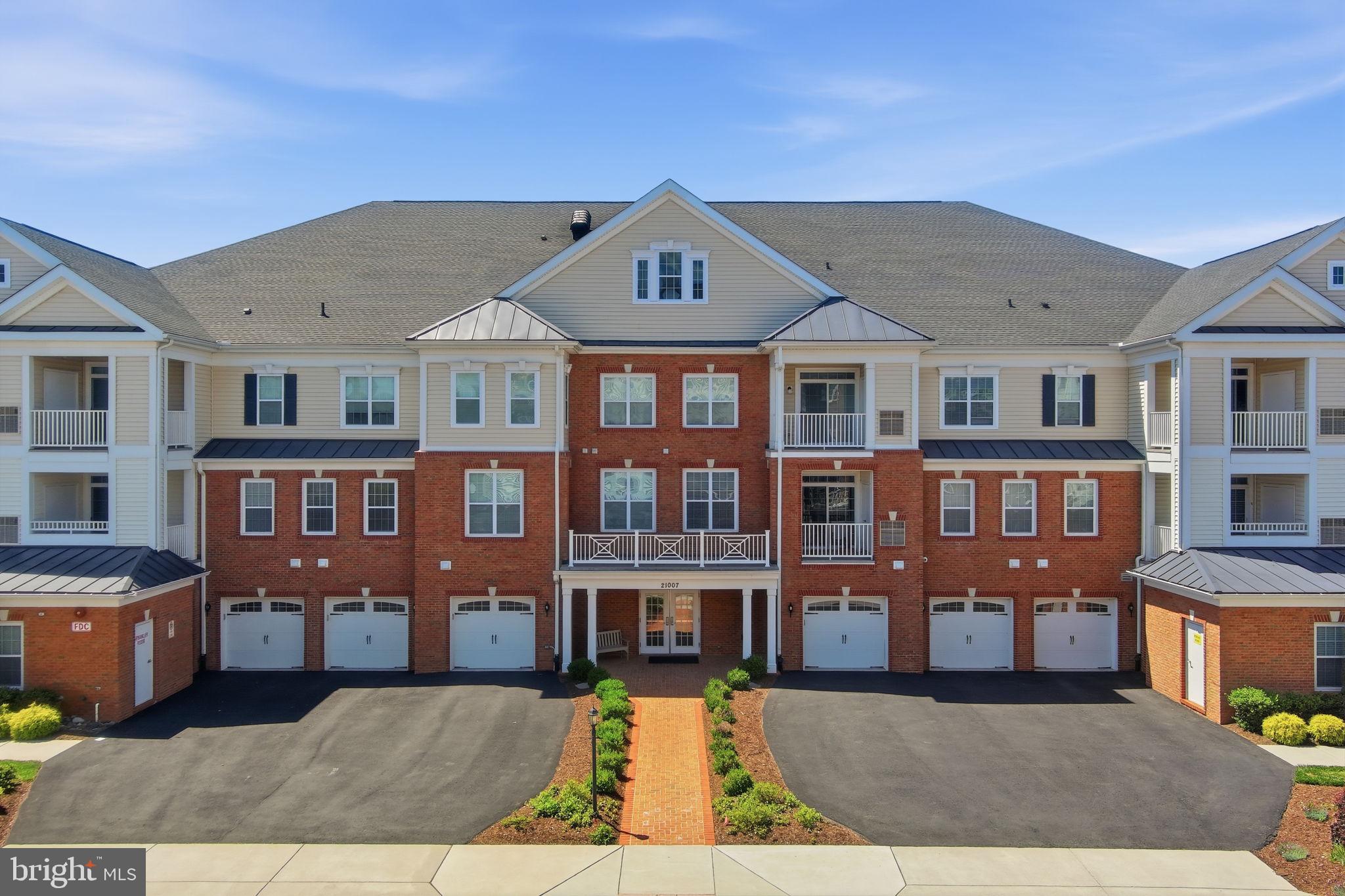 REGENCY AT ASHBURN - Residential