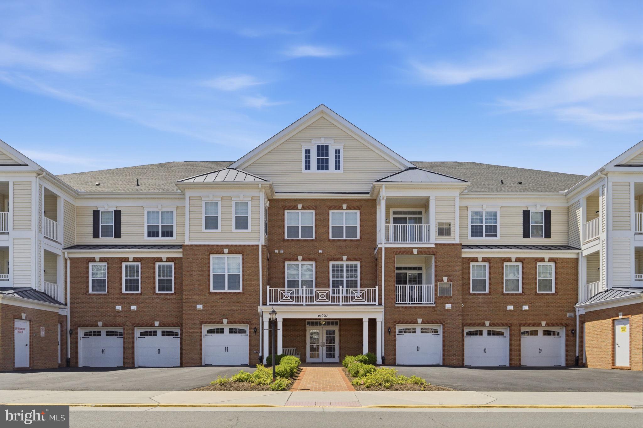 REGENCY AT ASHBURN - Residential