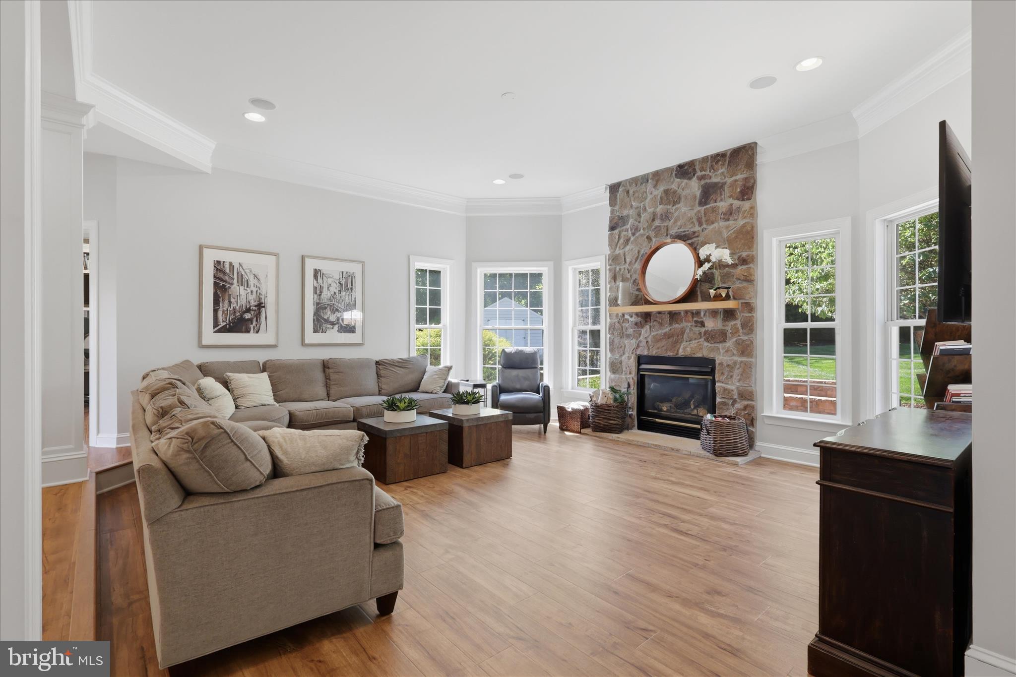 HIGHLAND VIEW ESTATES - Residential
