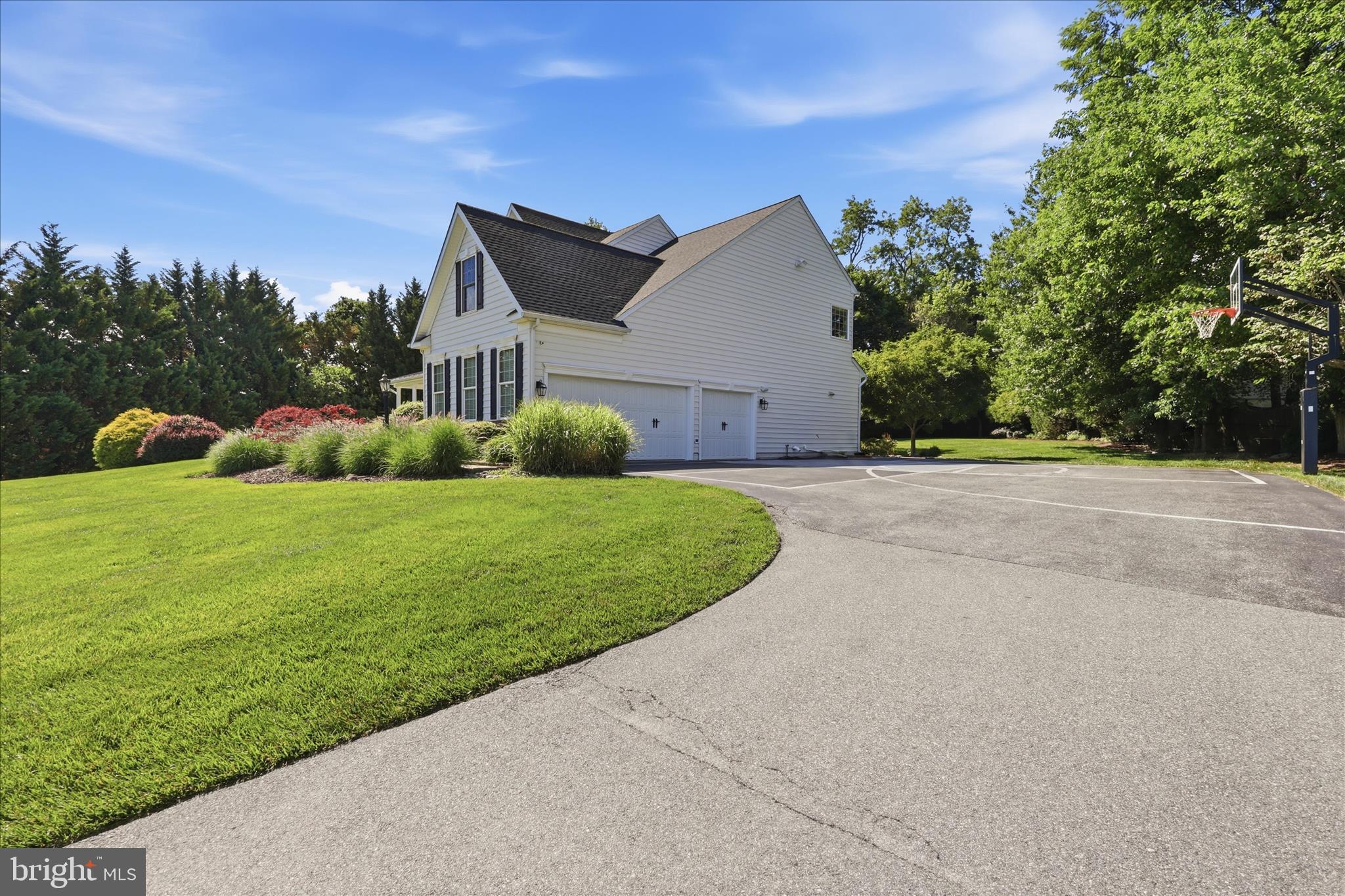 HIGHLAND VIEW ESTATES - Residential