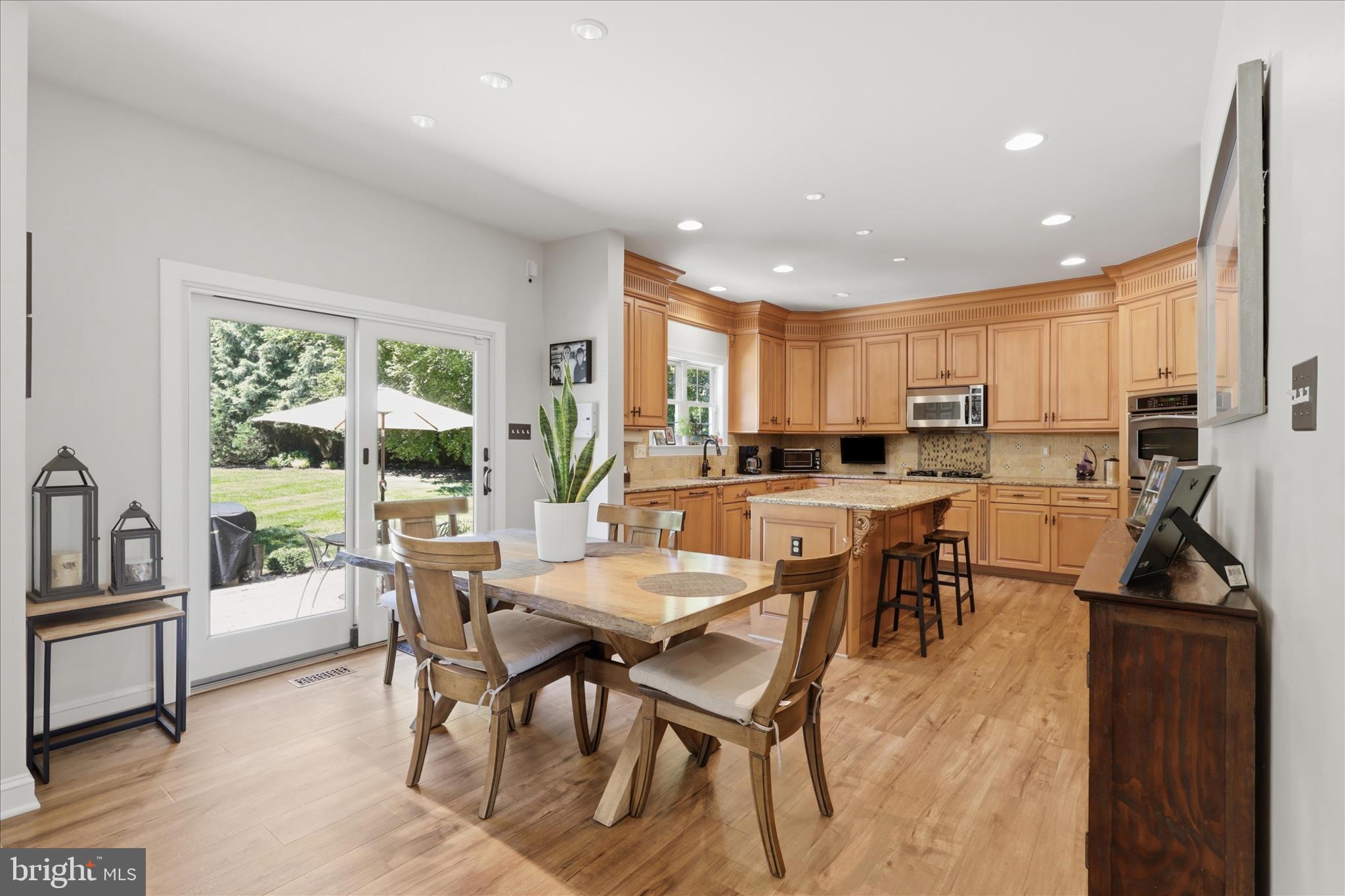 HIGHLAND VIEW ESTATES - Residential