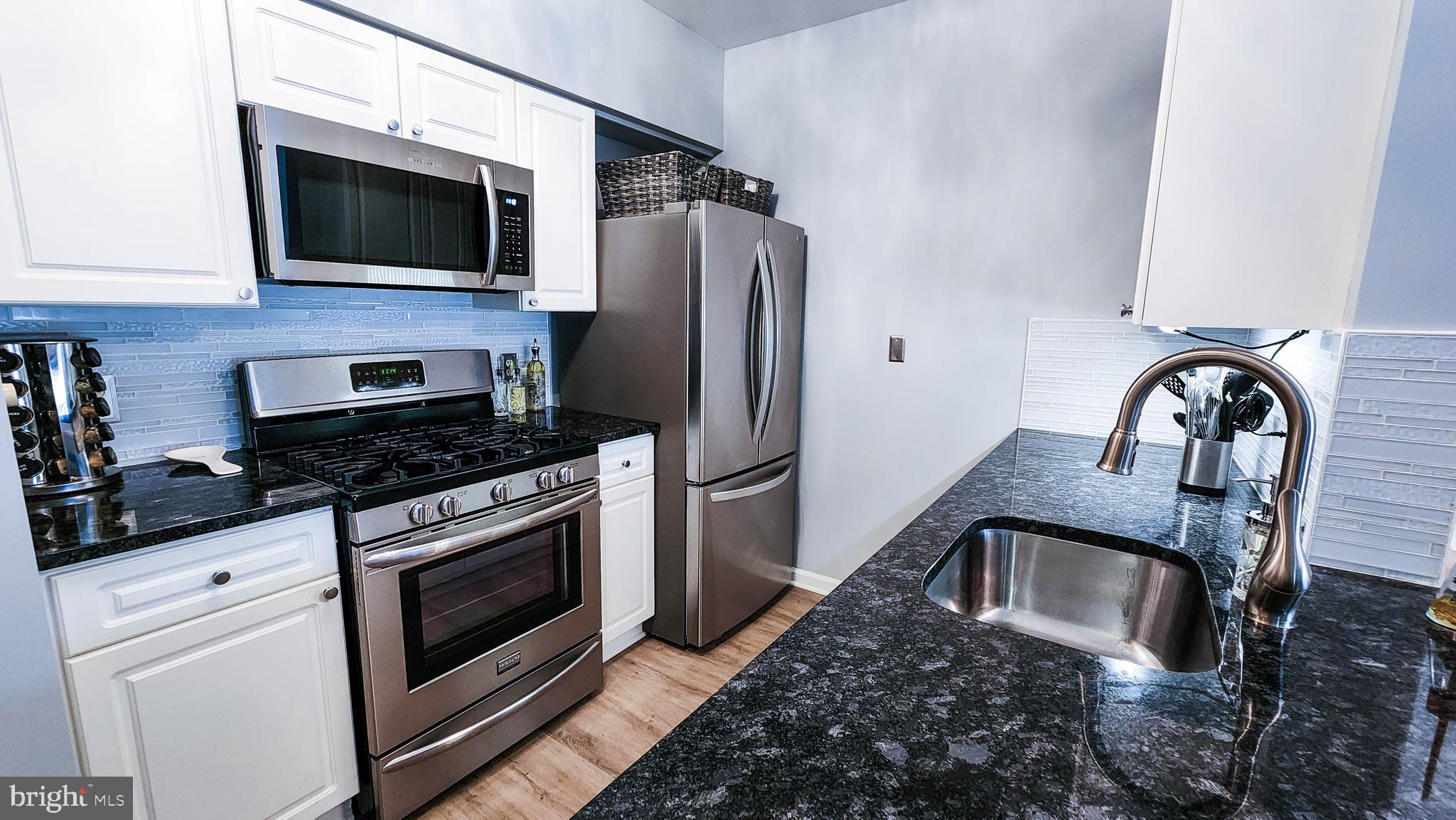 WORLDGATE CONDO - Residential