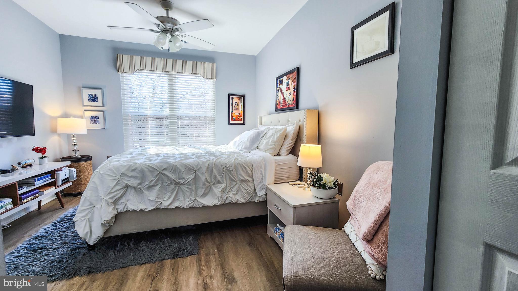 WORLDGATE CONDO - Residential