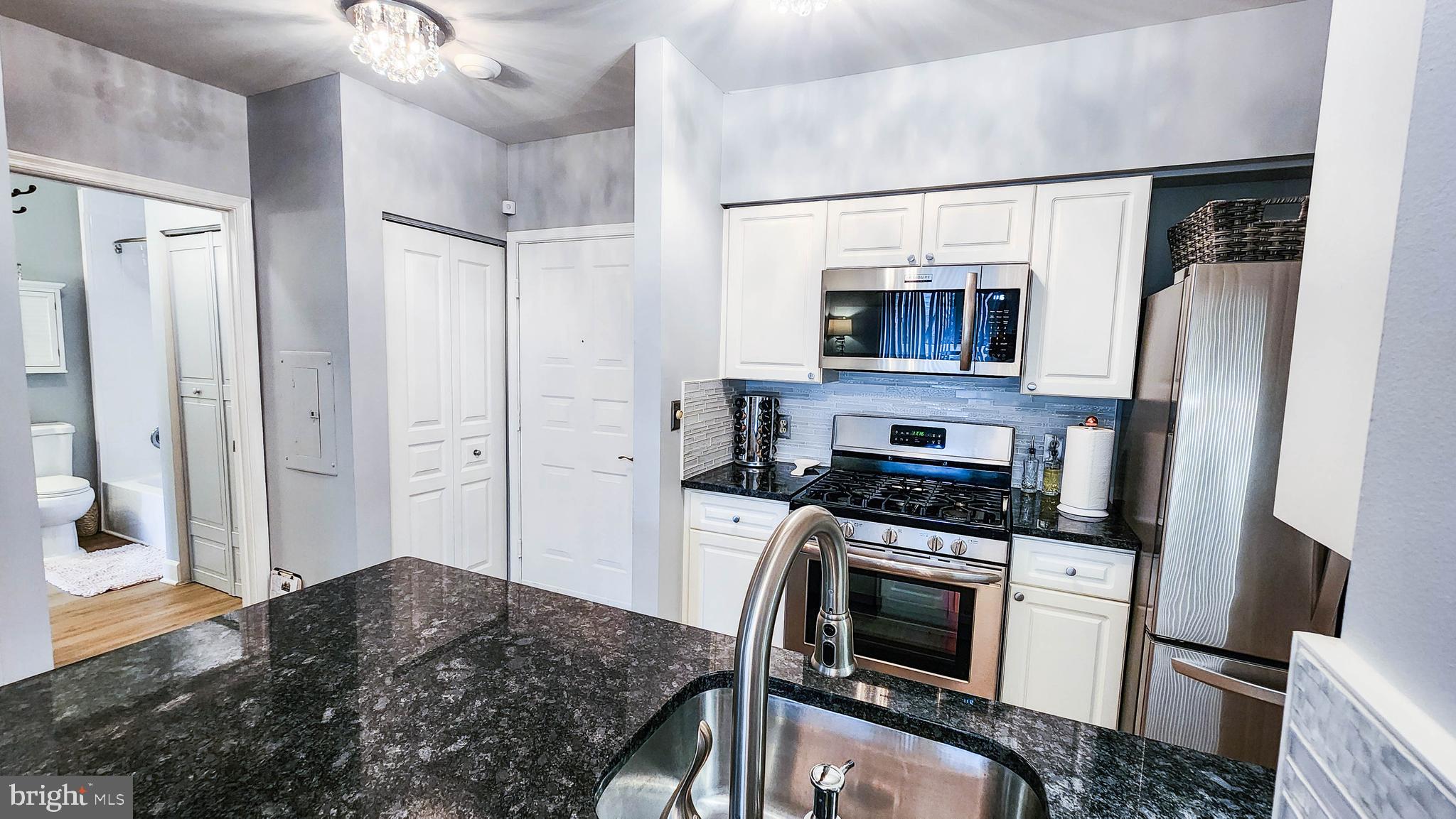 WORLDGATE CONDO - Residential