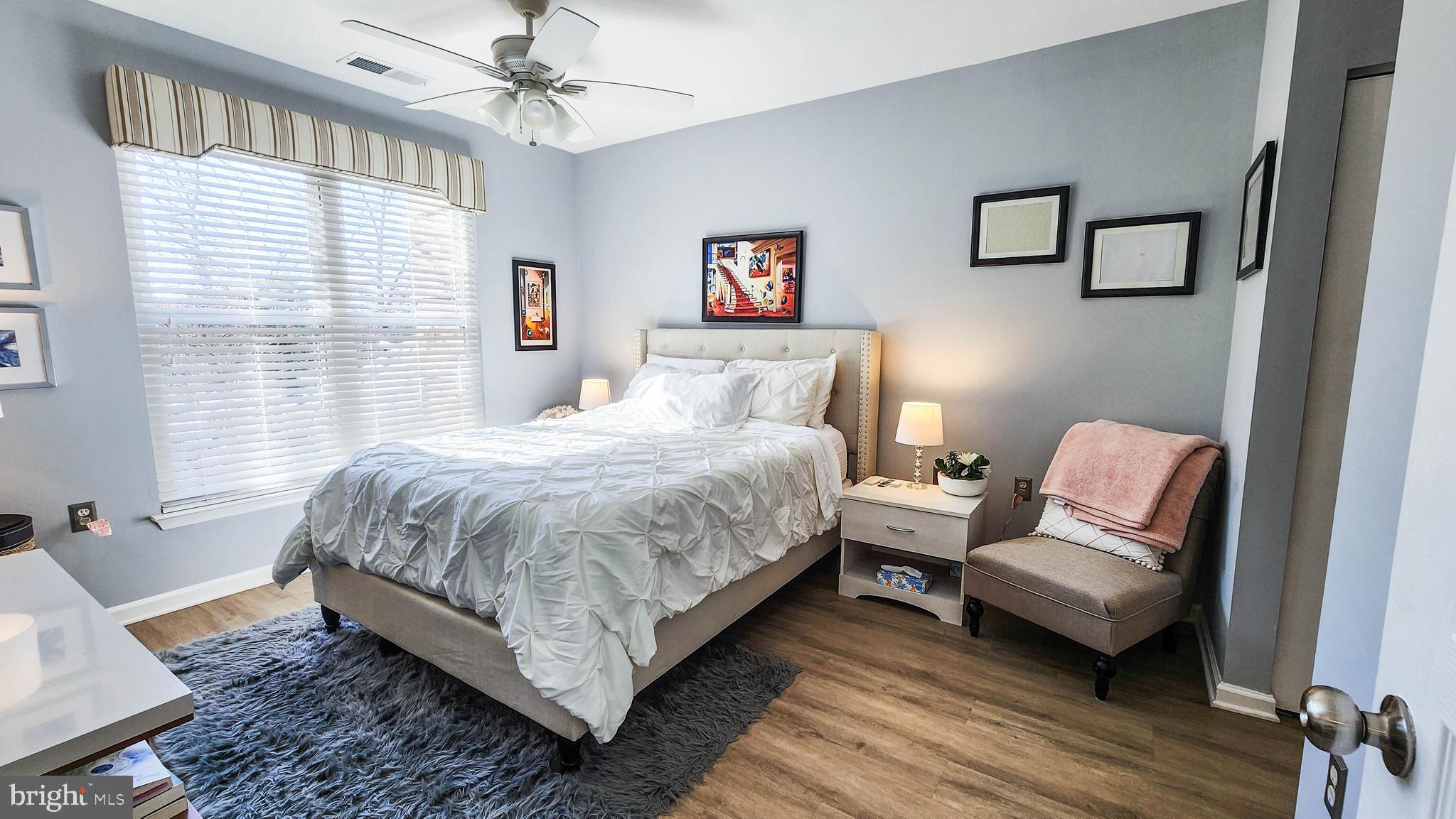 WORLDGATE CONDO - Residential