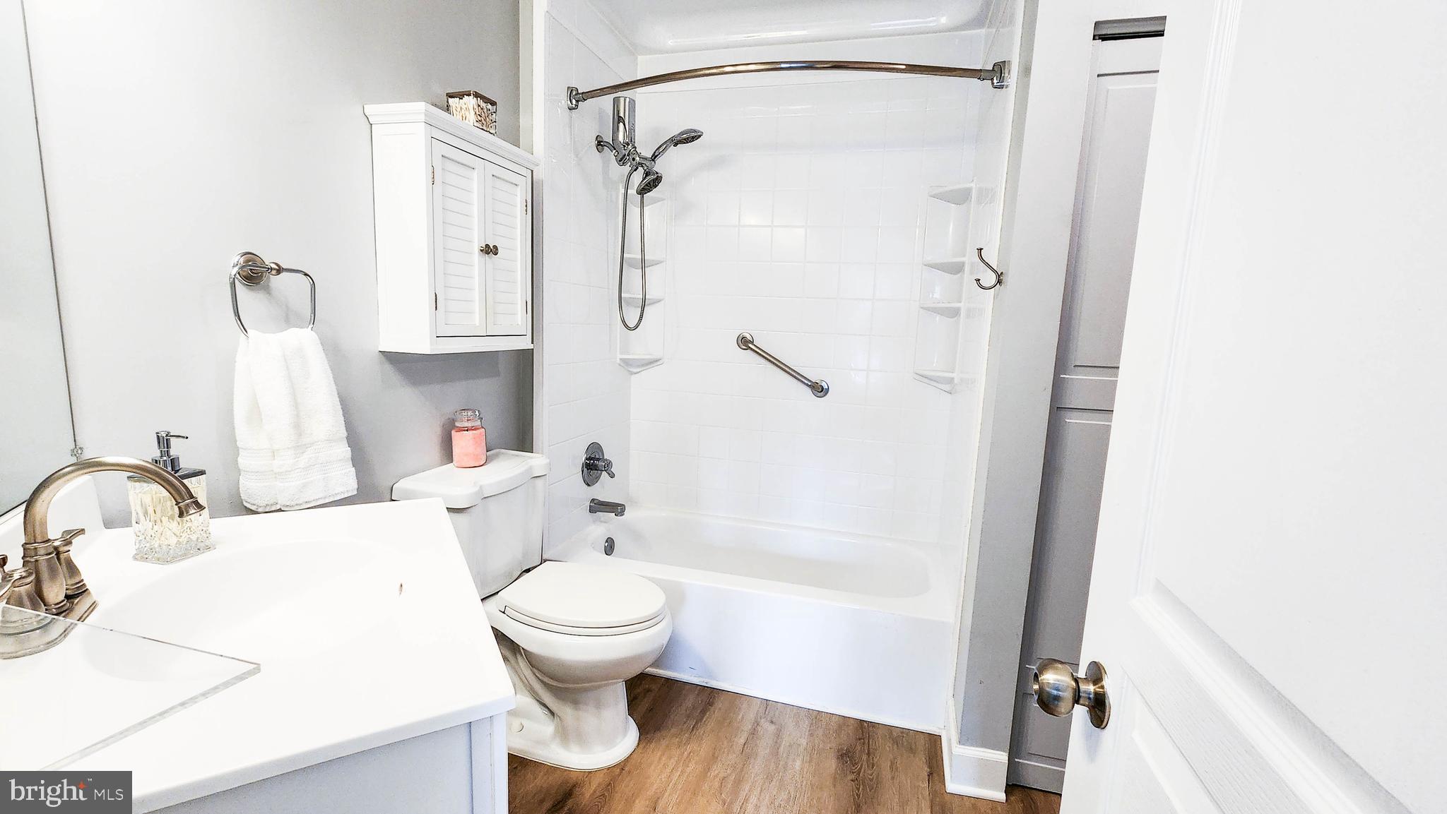 WORLDGATE CONDO - Residential