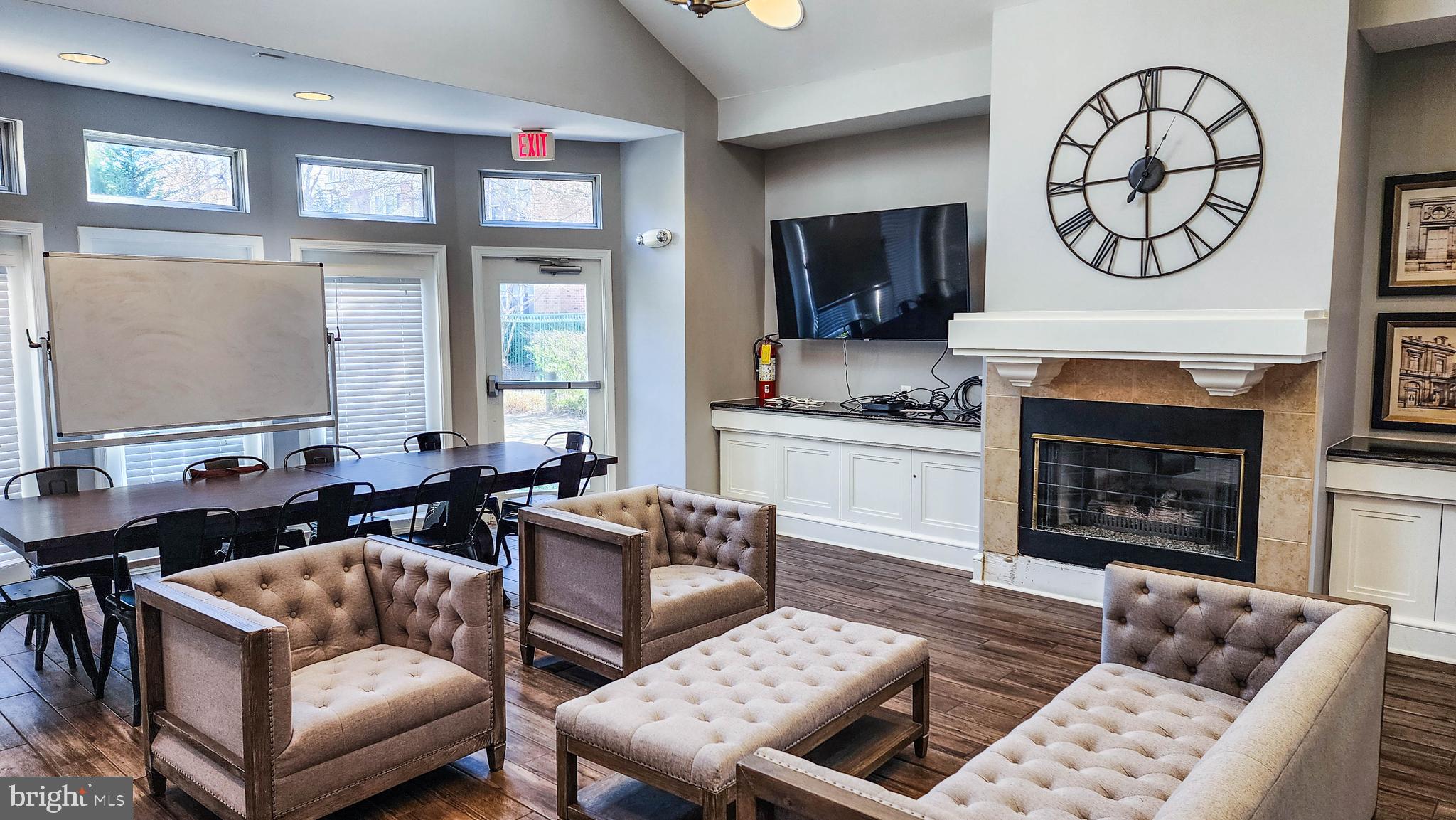 WORLDGATE CONDO - Residential