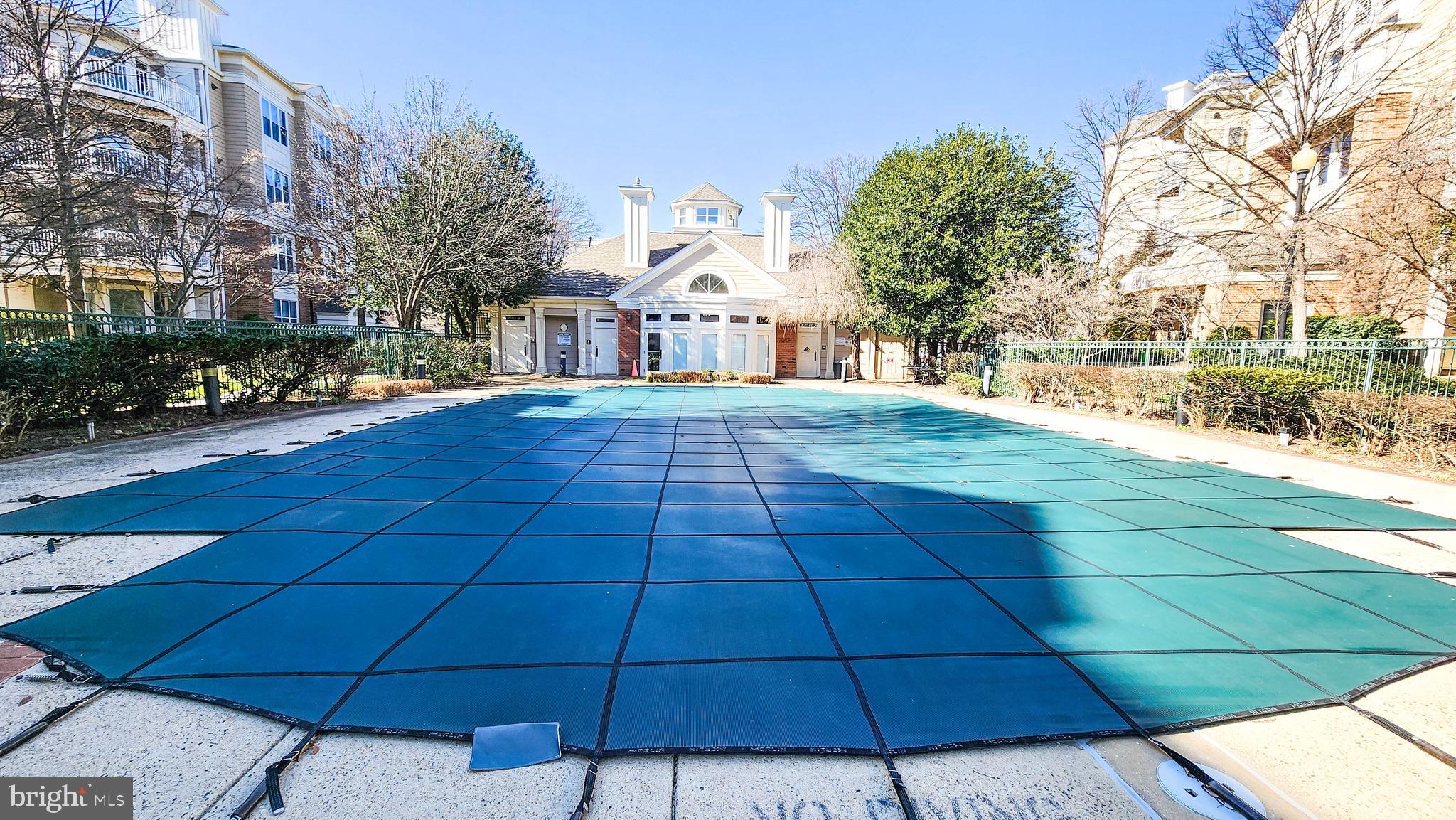 WORLDGATE CONDO - Residential