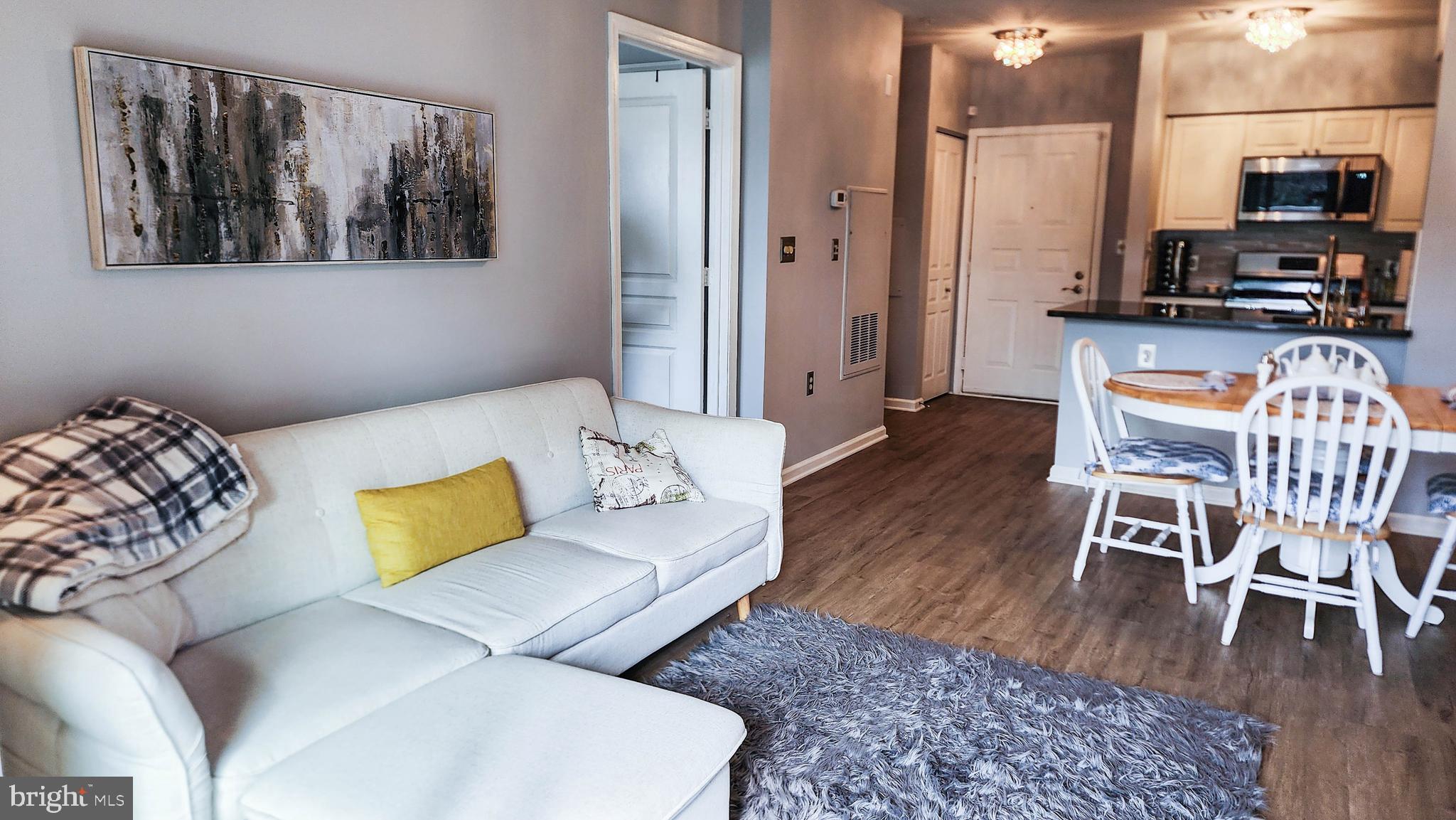 WORLDGATE CONDO - Residential