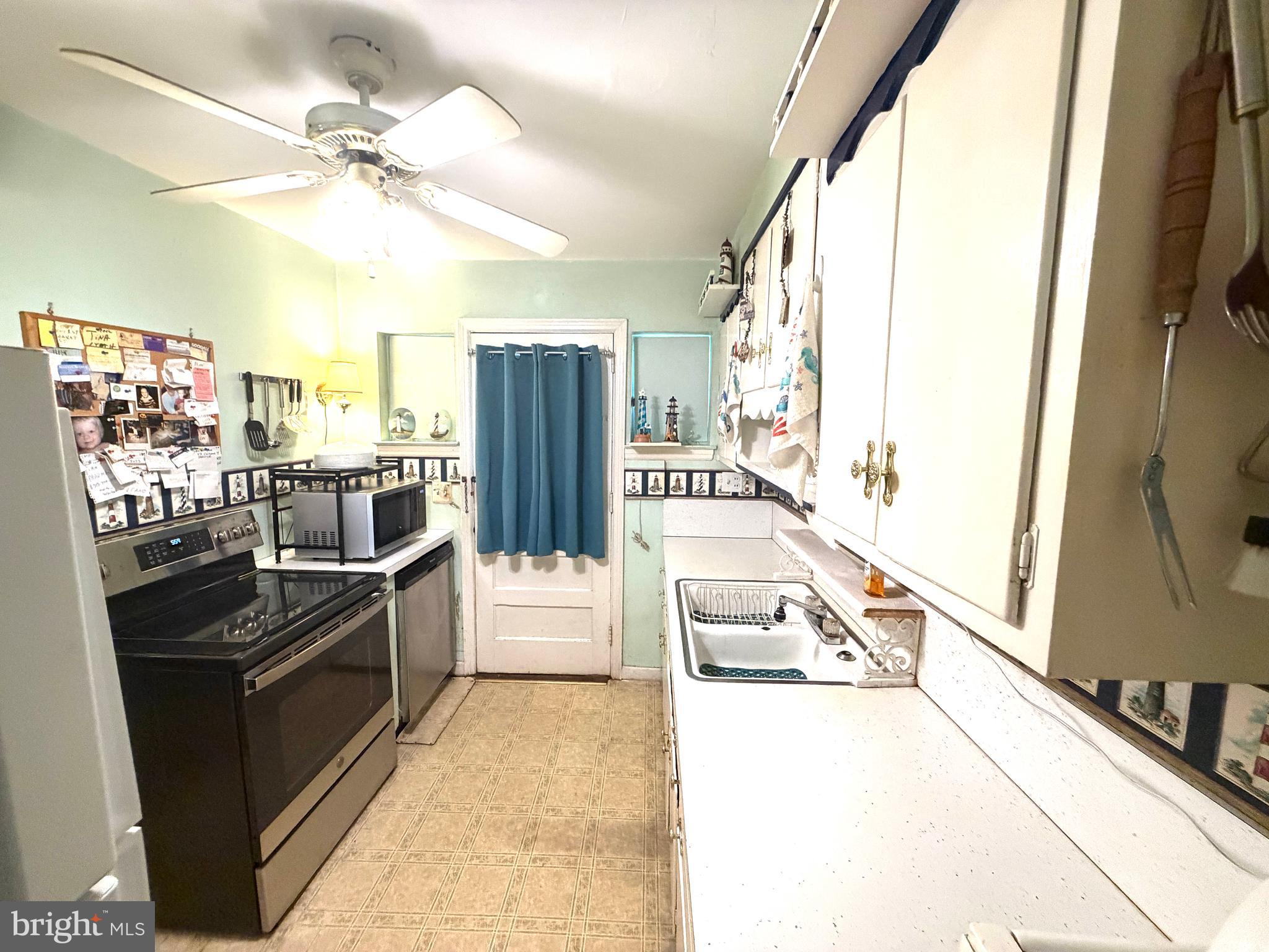 BEVERLY PARK - Residential