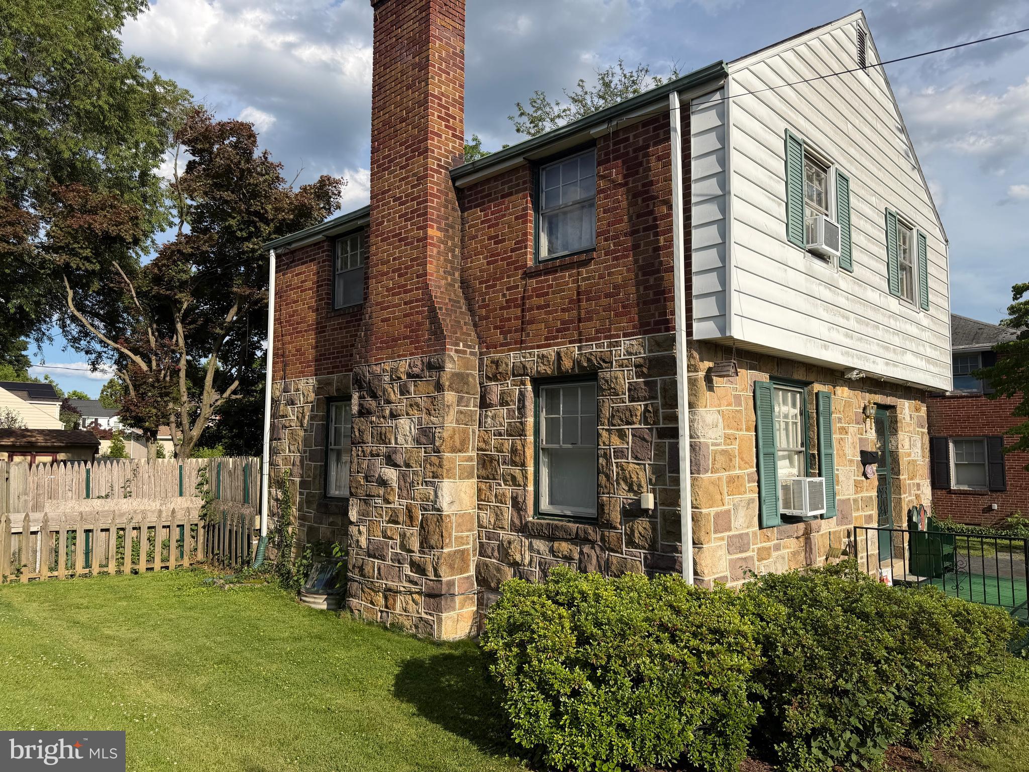 BEVERLY PARK - Residential