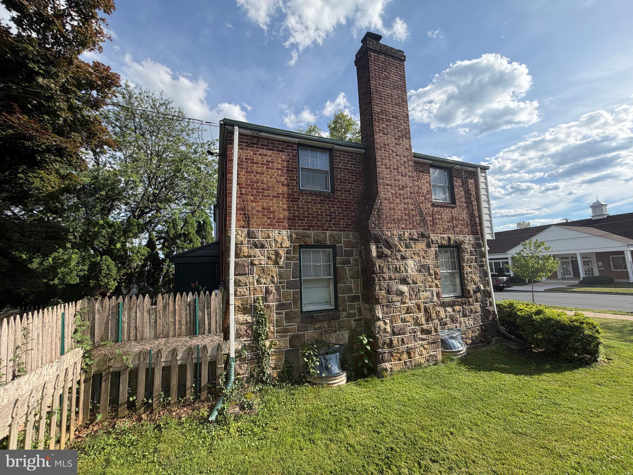 BEVERLY PARK - Residential