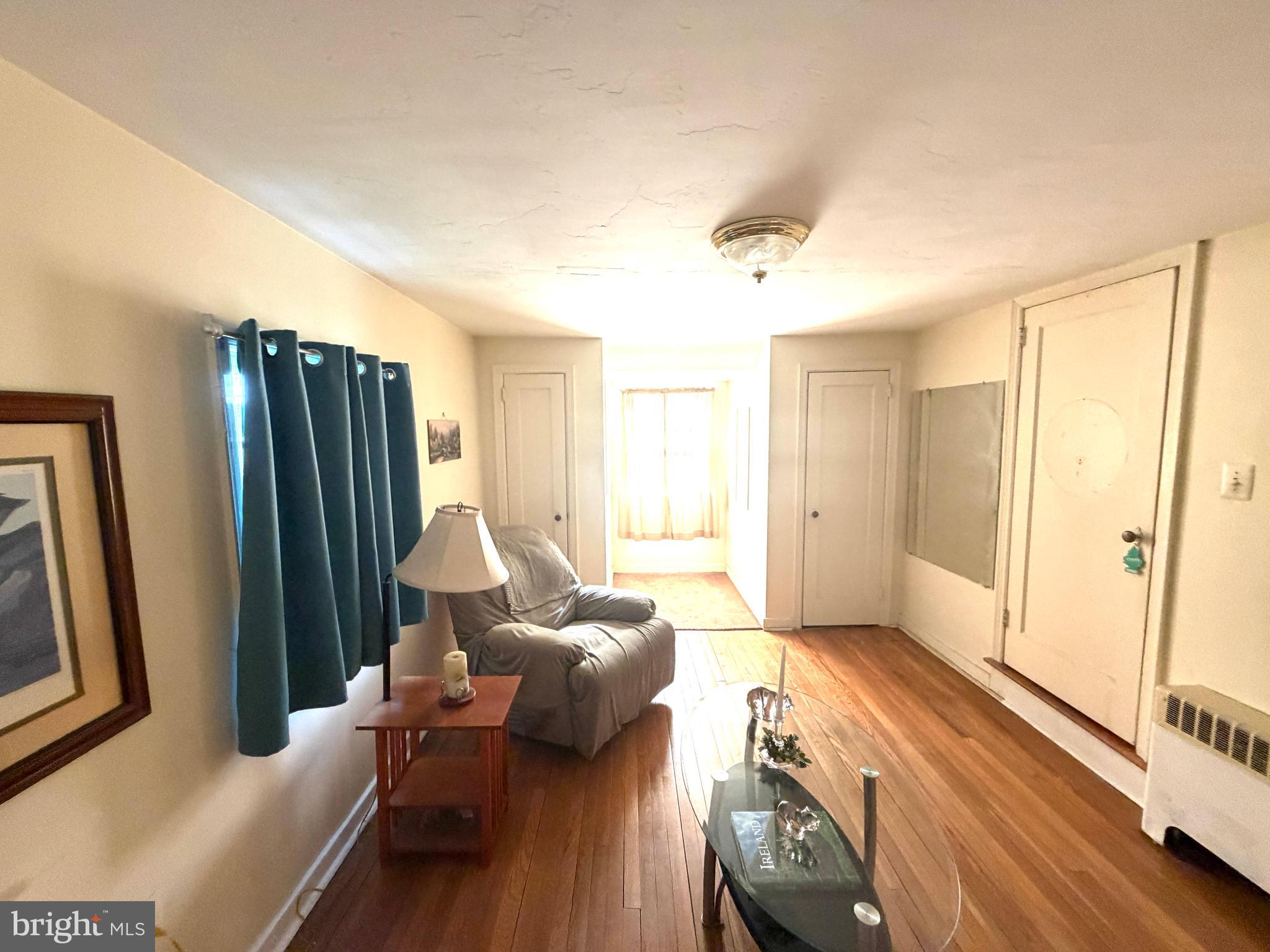 BEVERLY PARK - Residential