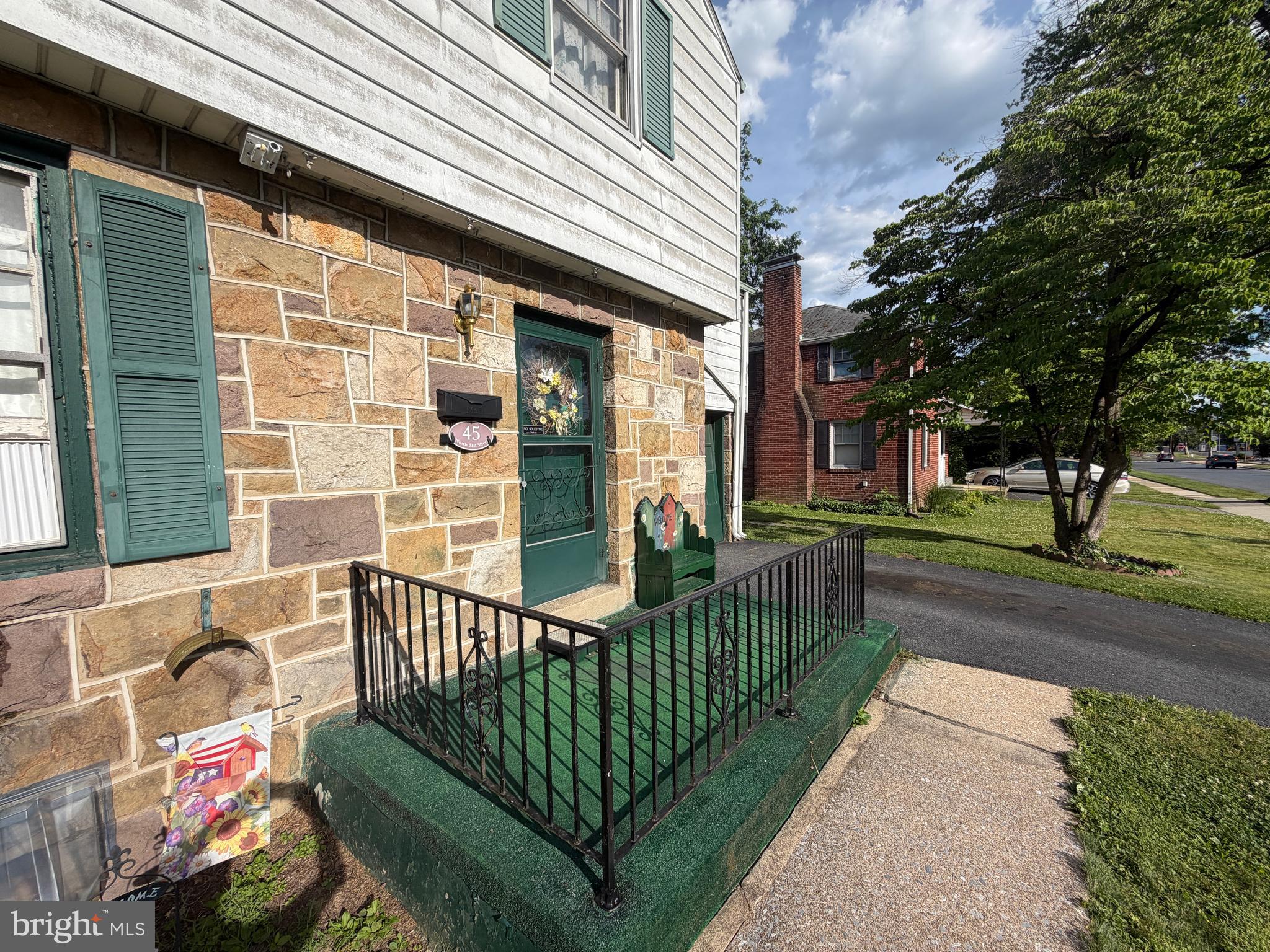 BEVERLY PARK - Residential