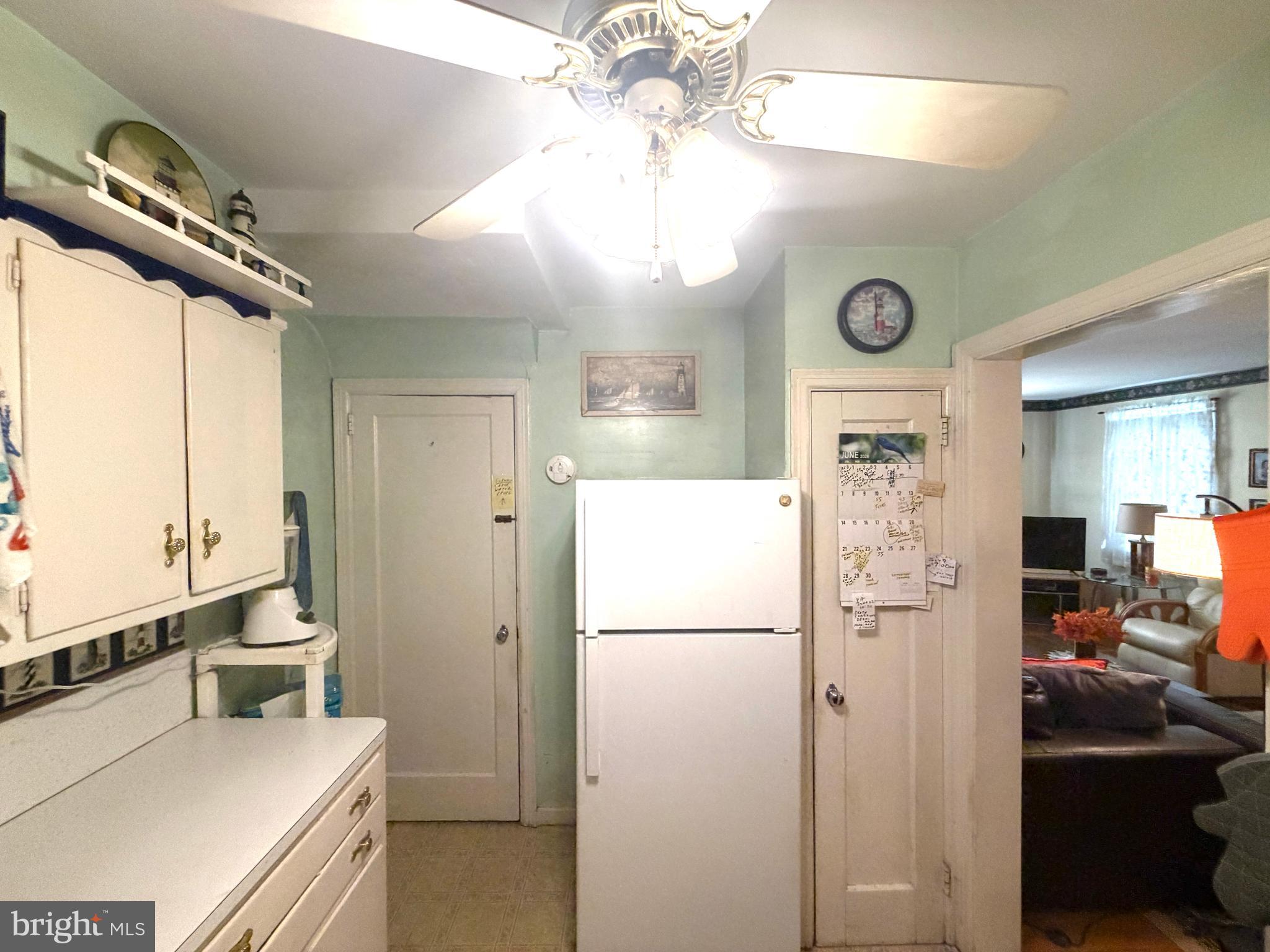 BEVERLY PARK - Residential