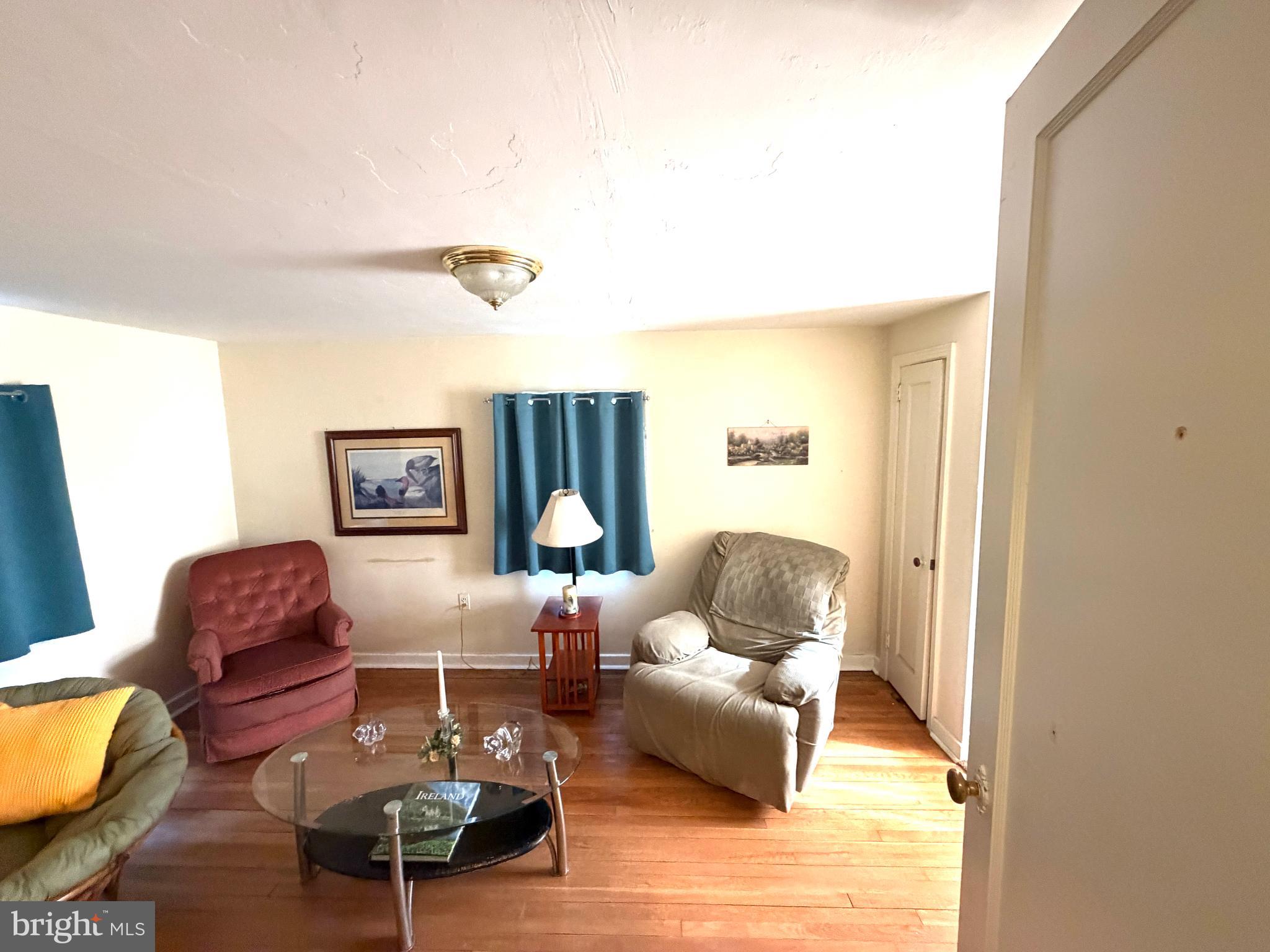 BEVERLY PARK - Residential