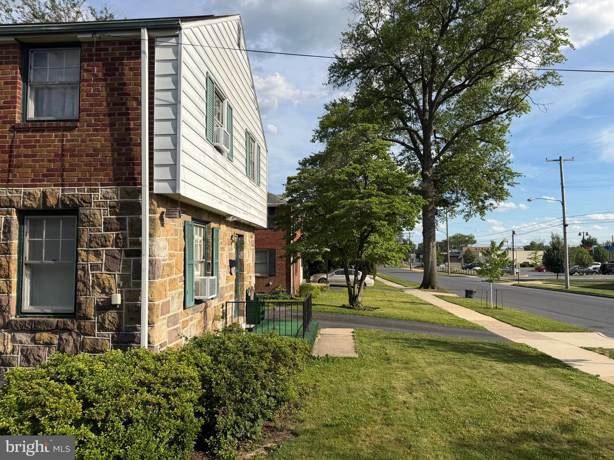 BEVERLY PARK - Residential