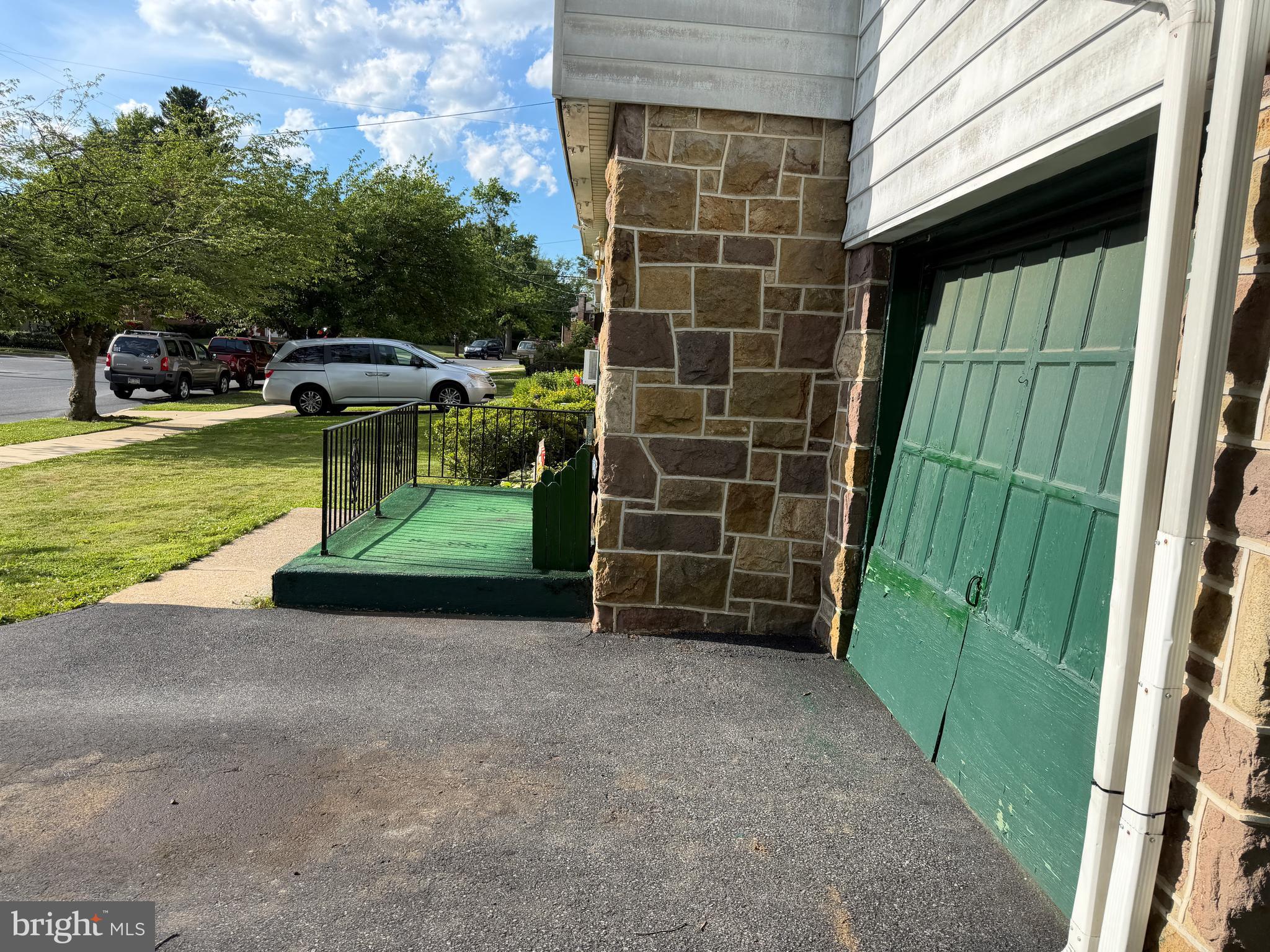 BEVERLY PARK - Residential