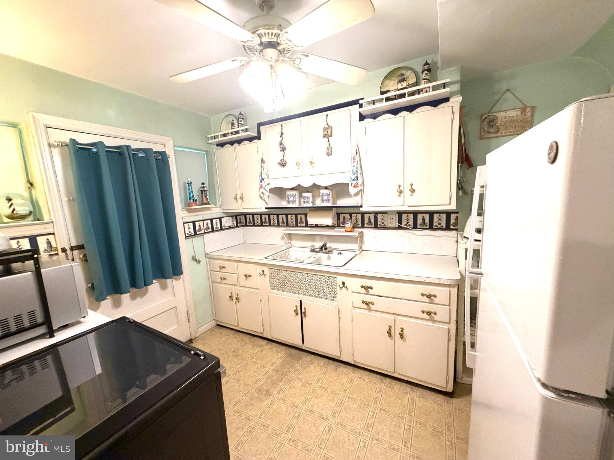 BEVERLY PARK - Residential