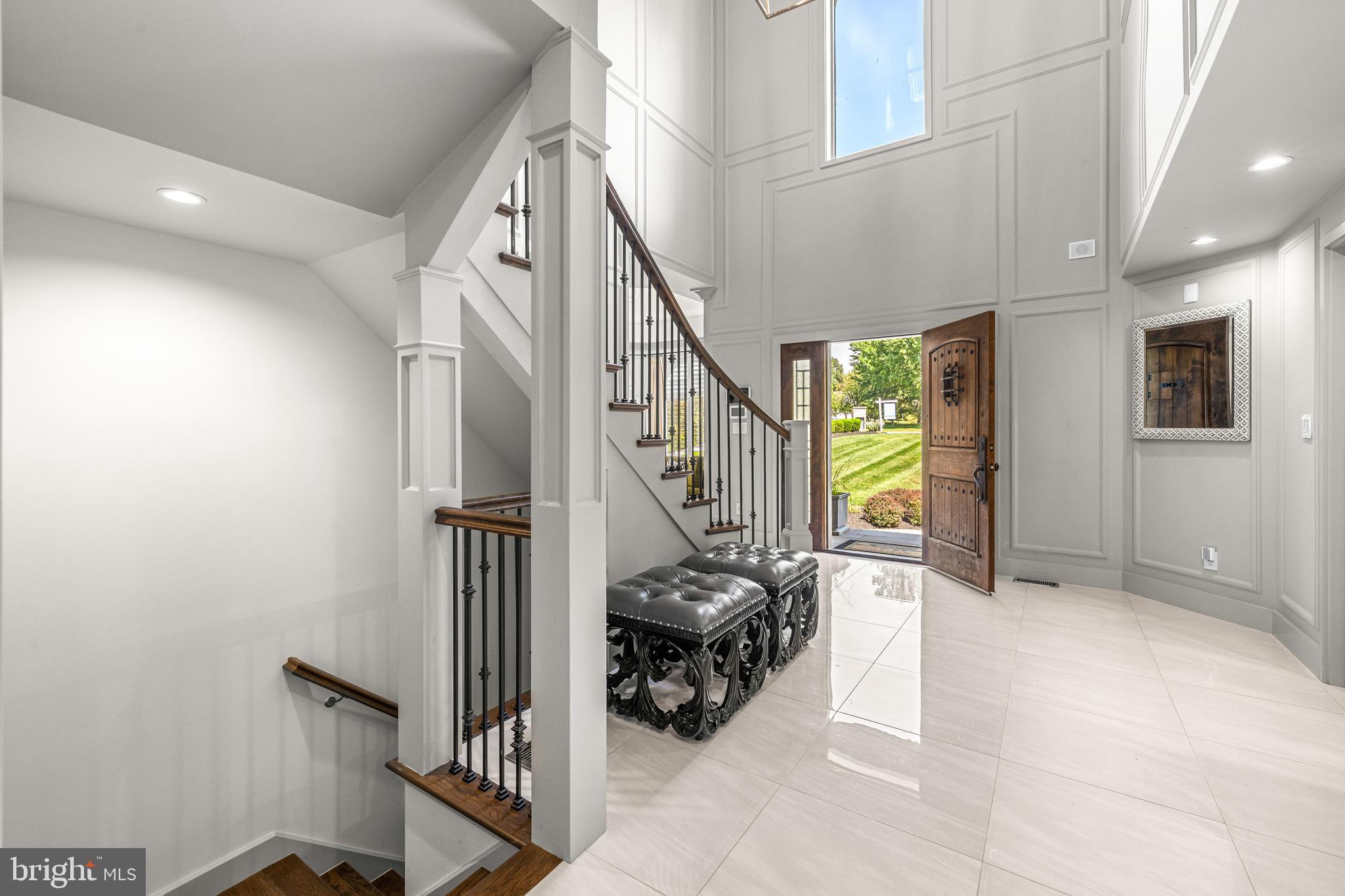 HELMSLEY COURT - Residential