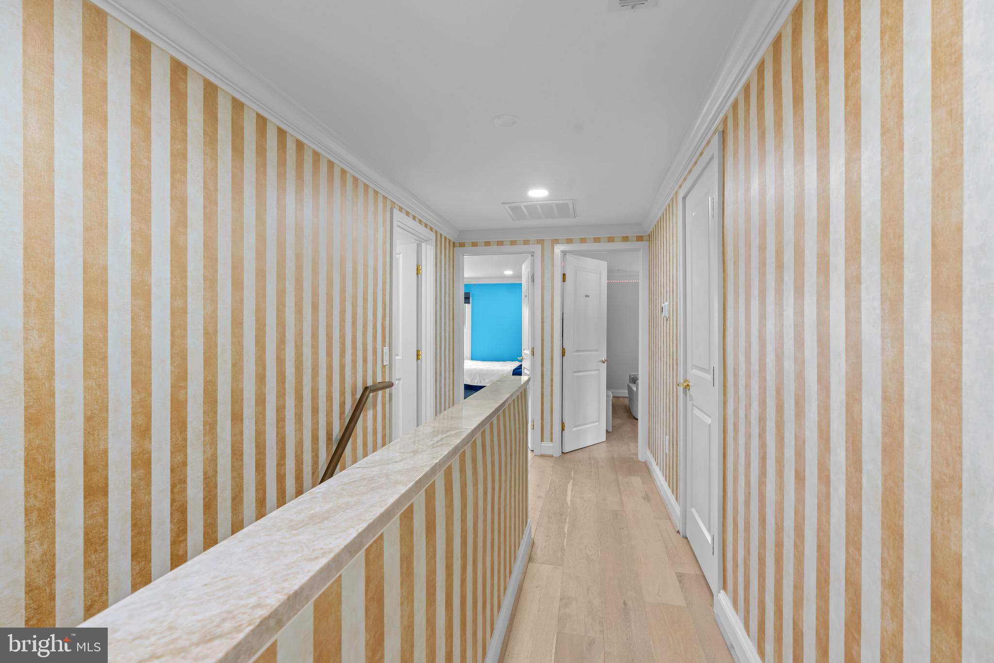 FOX HILLS - Residential
