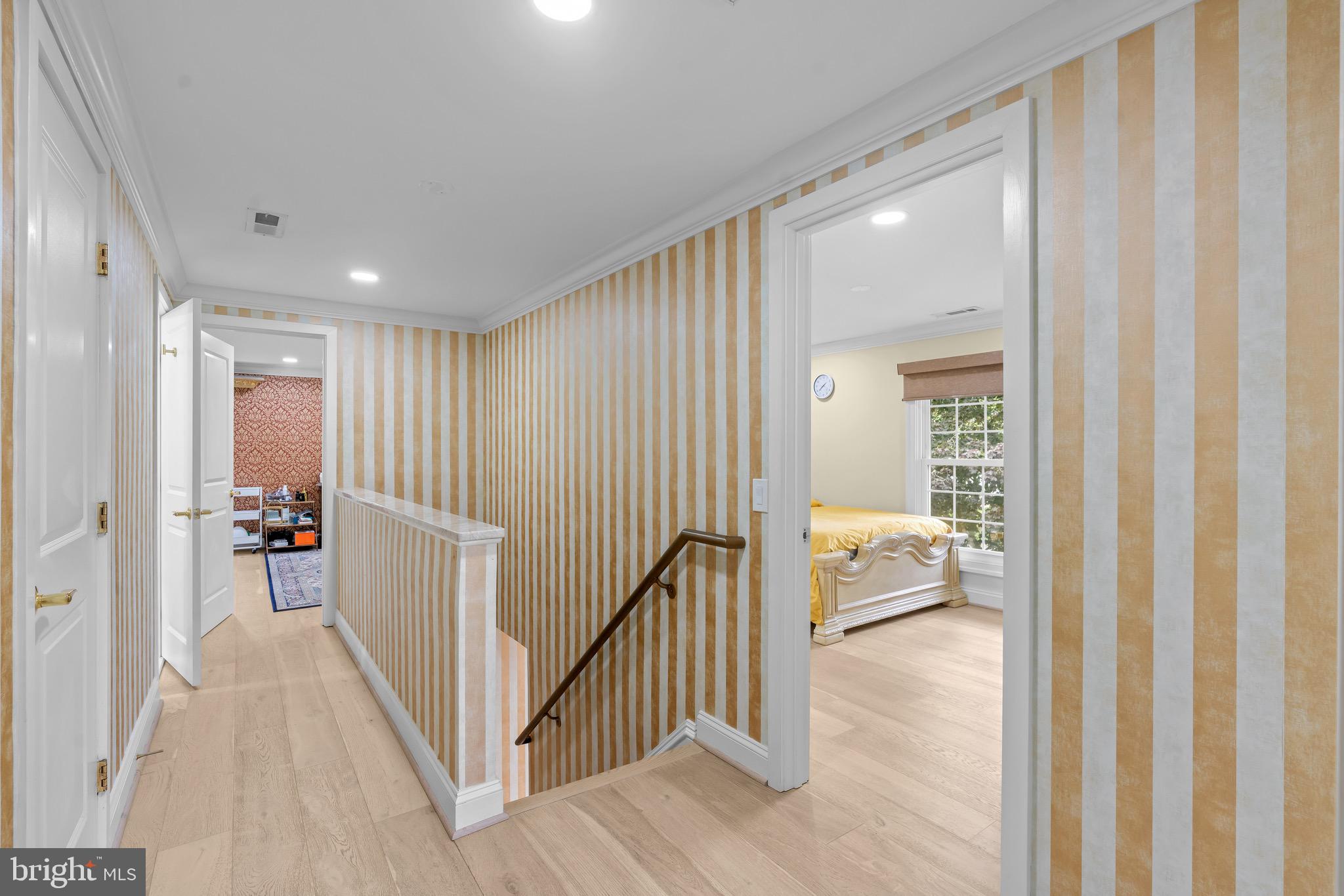 FOX HILLS - Residential