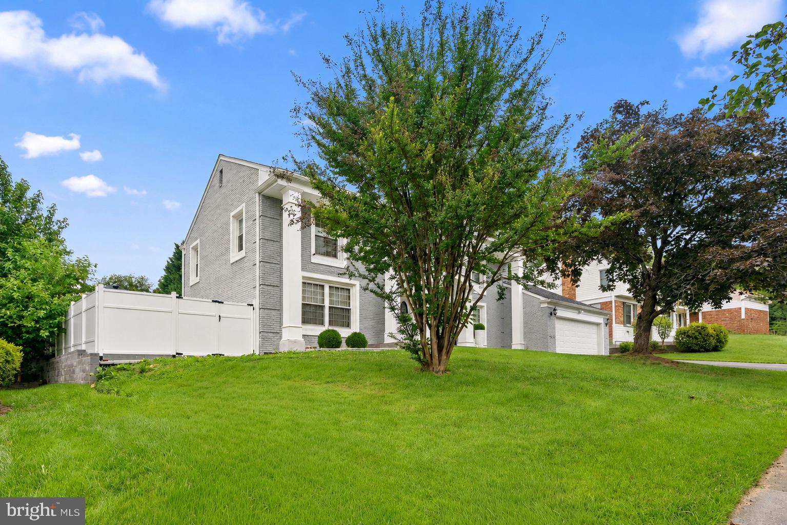 FOX HILLS - Residential