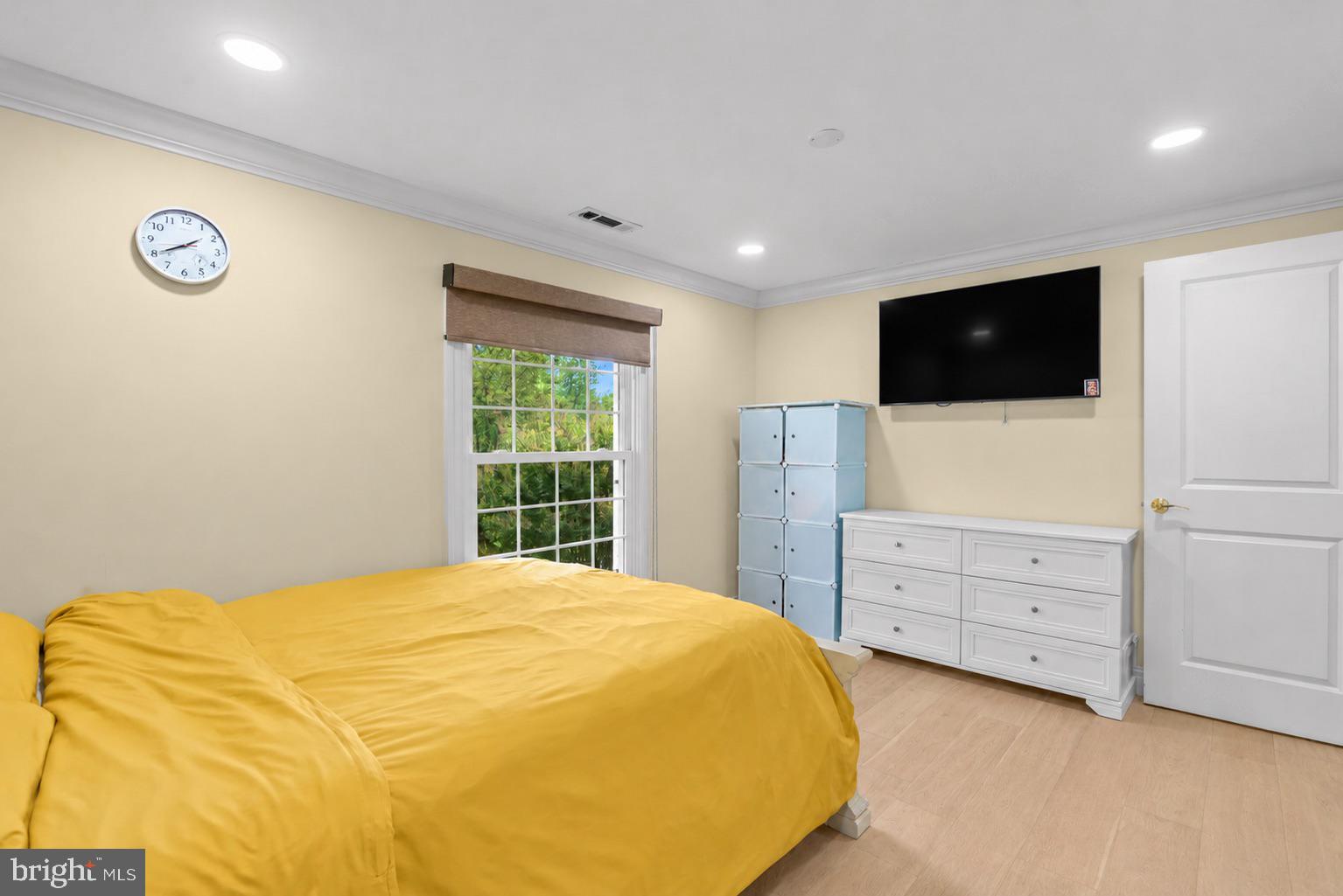 FOX HILLS - Residential