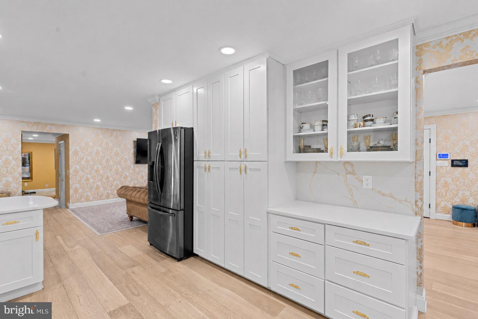 FOX HILLS - Residential