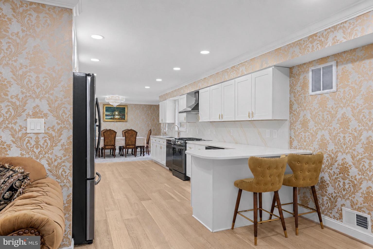 FOX HILLS - Residential