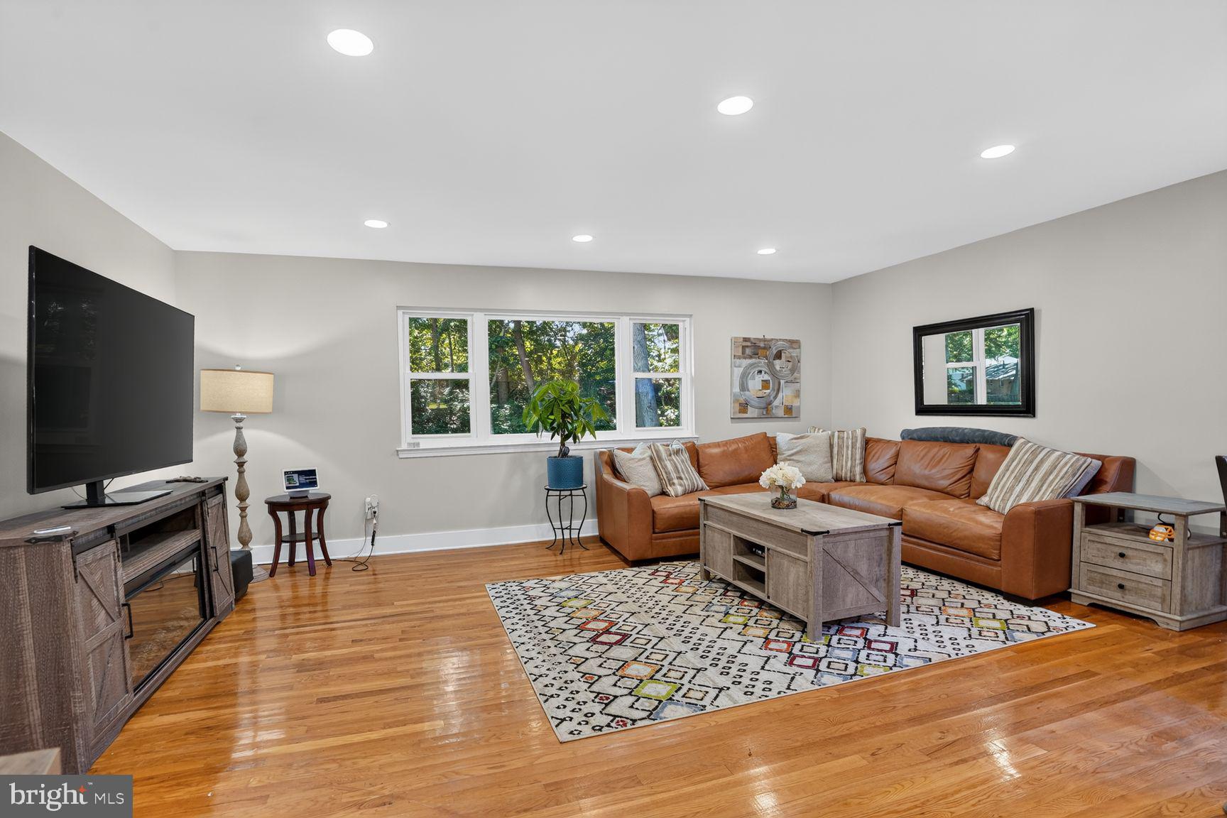 KINGS PARK WEST - Residential