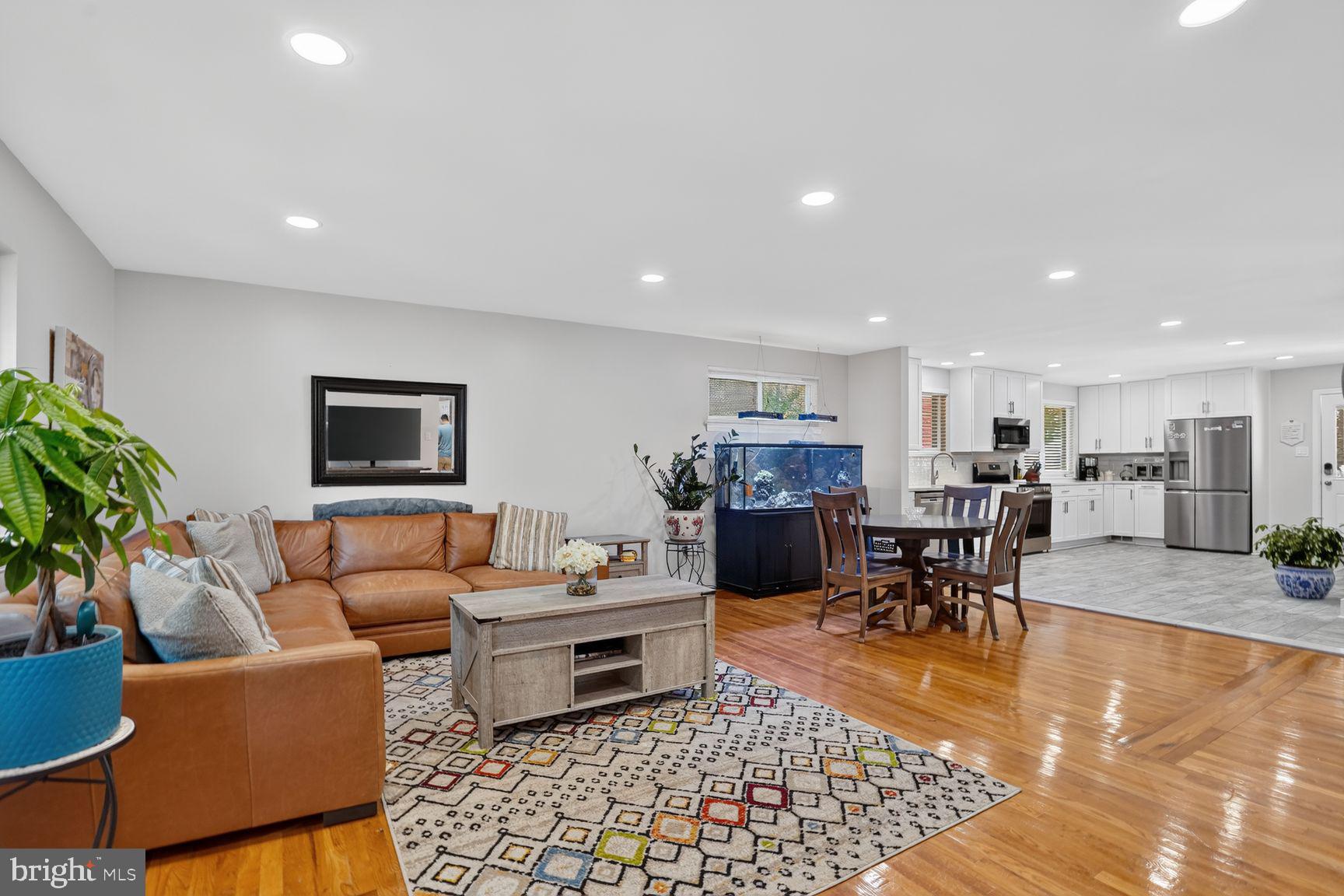 KINGS PARK WEST - Residential