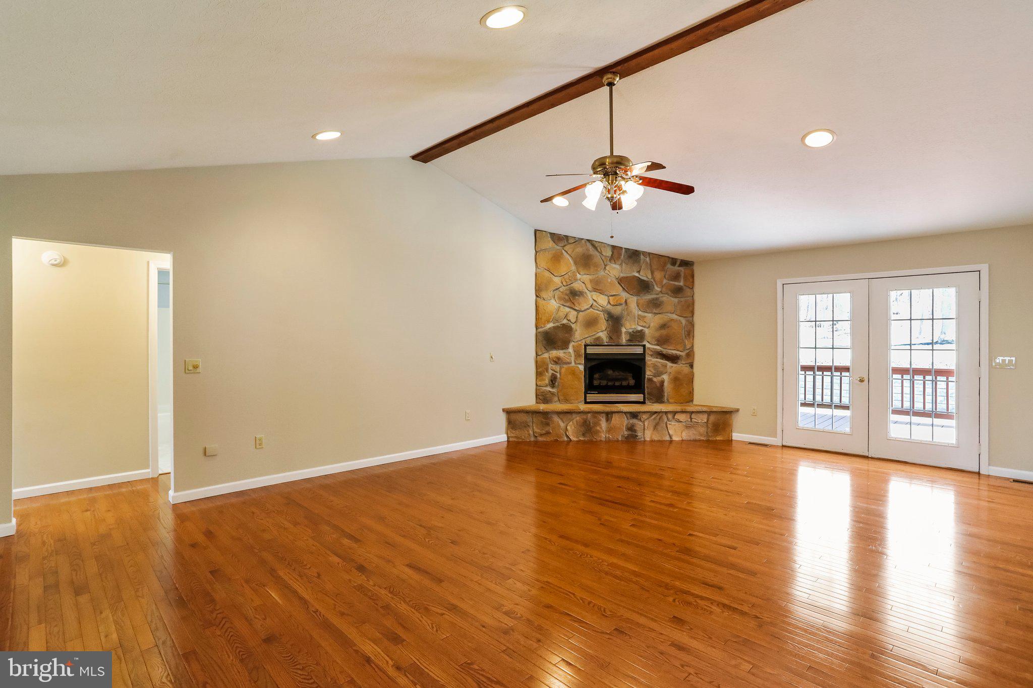 SUMMIT OAKS - Residential
