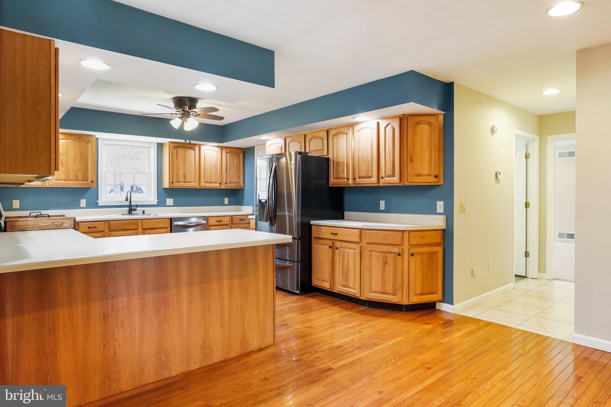 SUMMIT OAKS - Residential