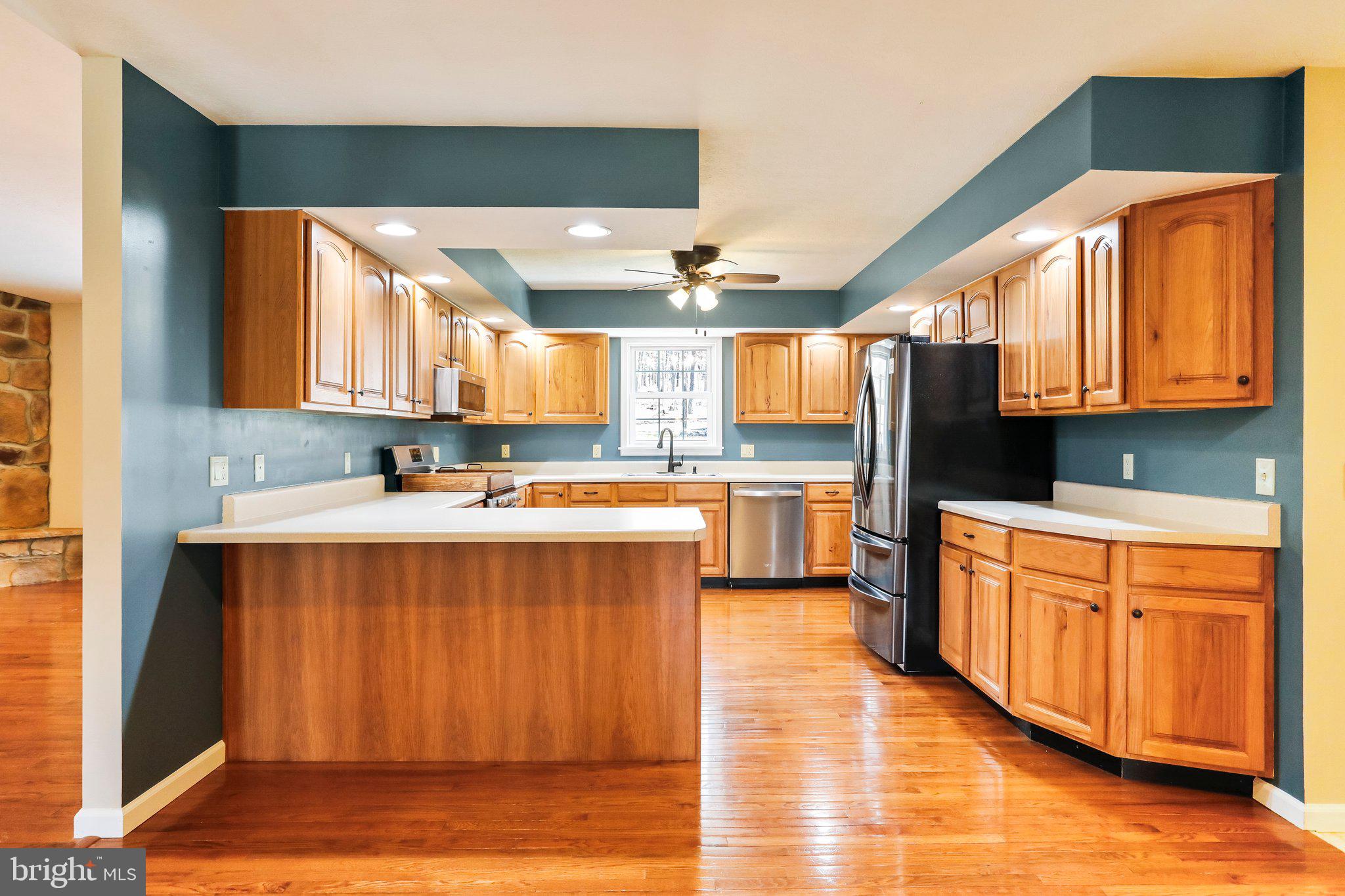 SUMMIT OAKS - Residential