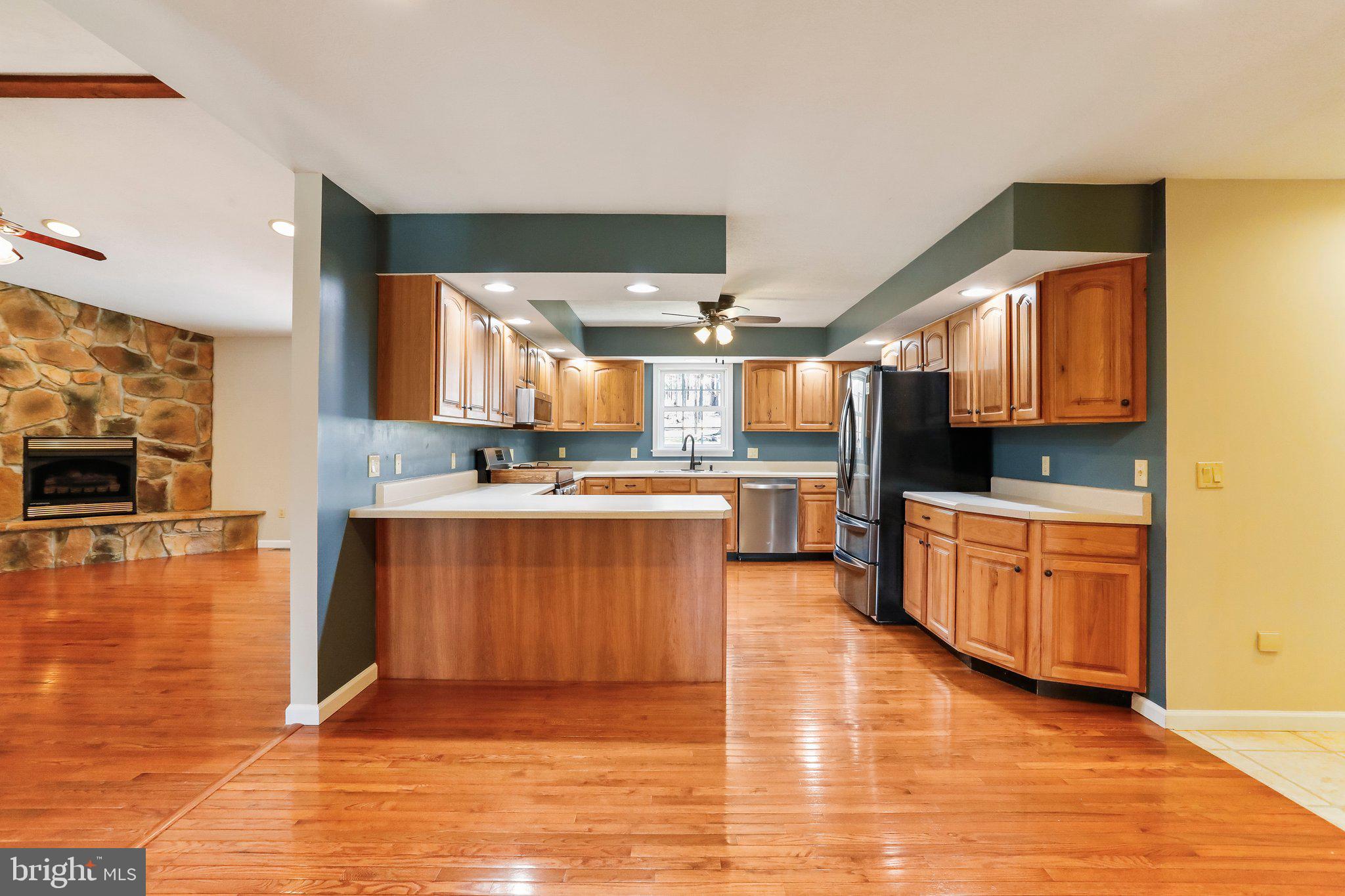 SUMMIT OAKS - Residential