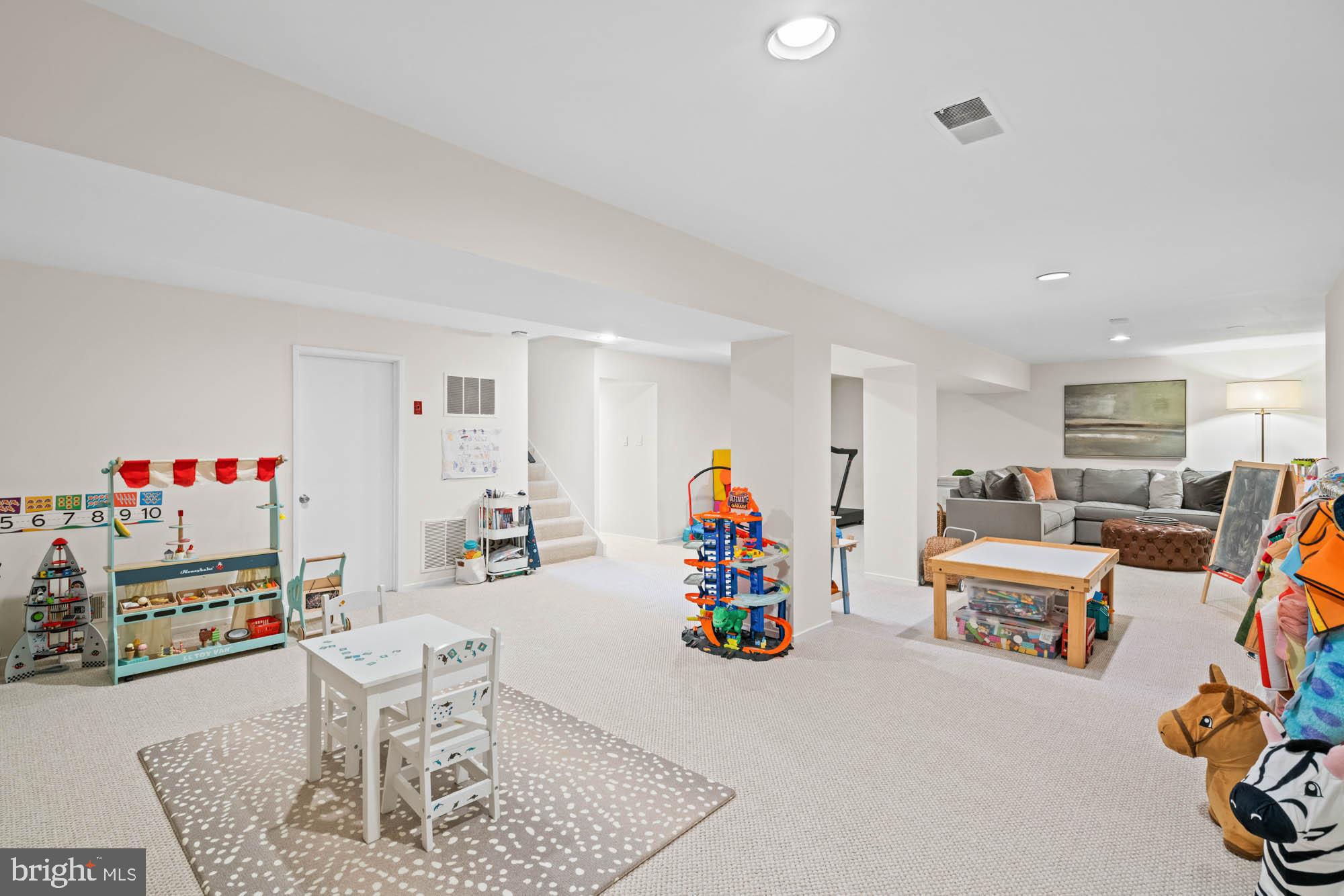 TIMBERWOOD OF POTOMAC - Residential