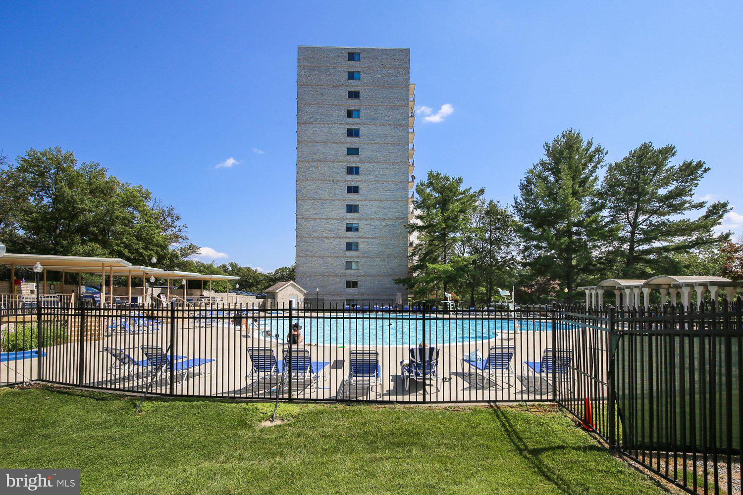 UNIVERSITY TOWERS CODM - Residential