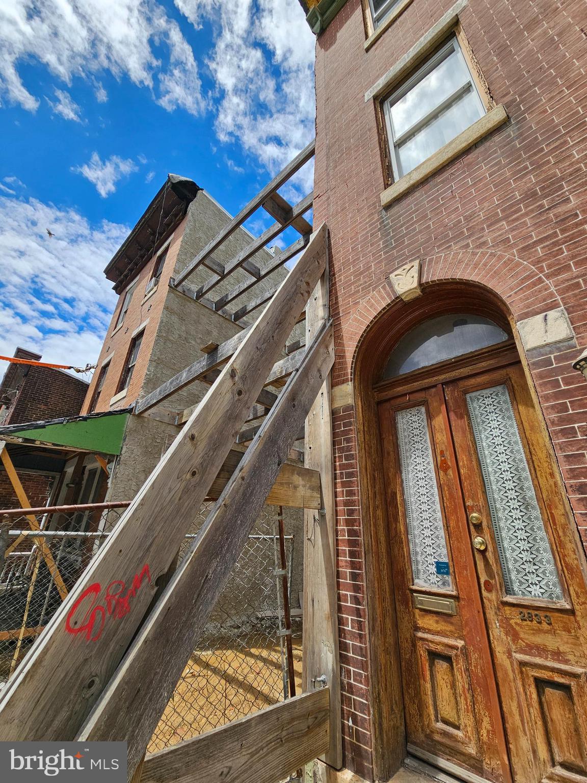 FAIRMOUNT - Residential