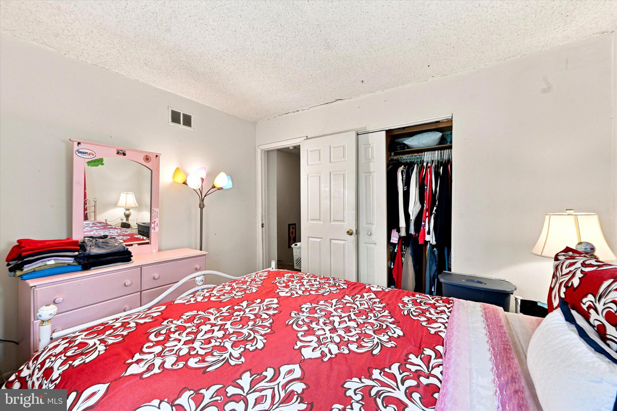 CHRISTIANA VILLAGE - Residential