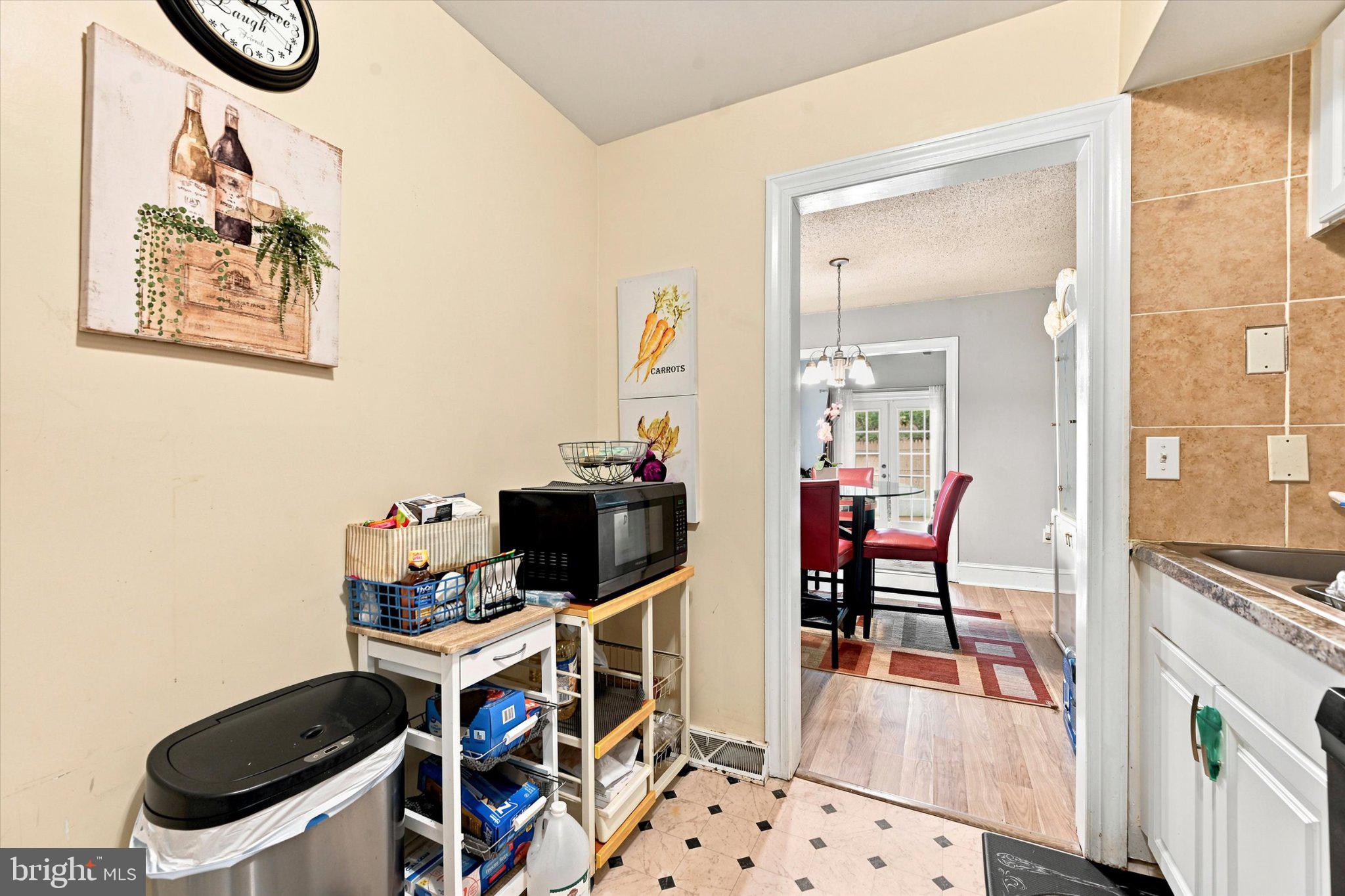 CHRISTIANA VILLAGE - Residential