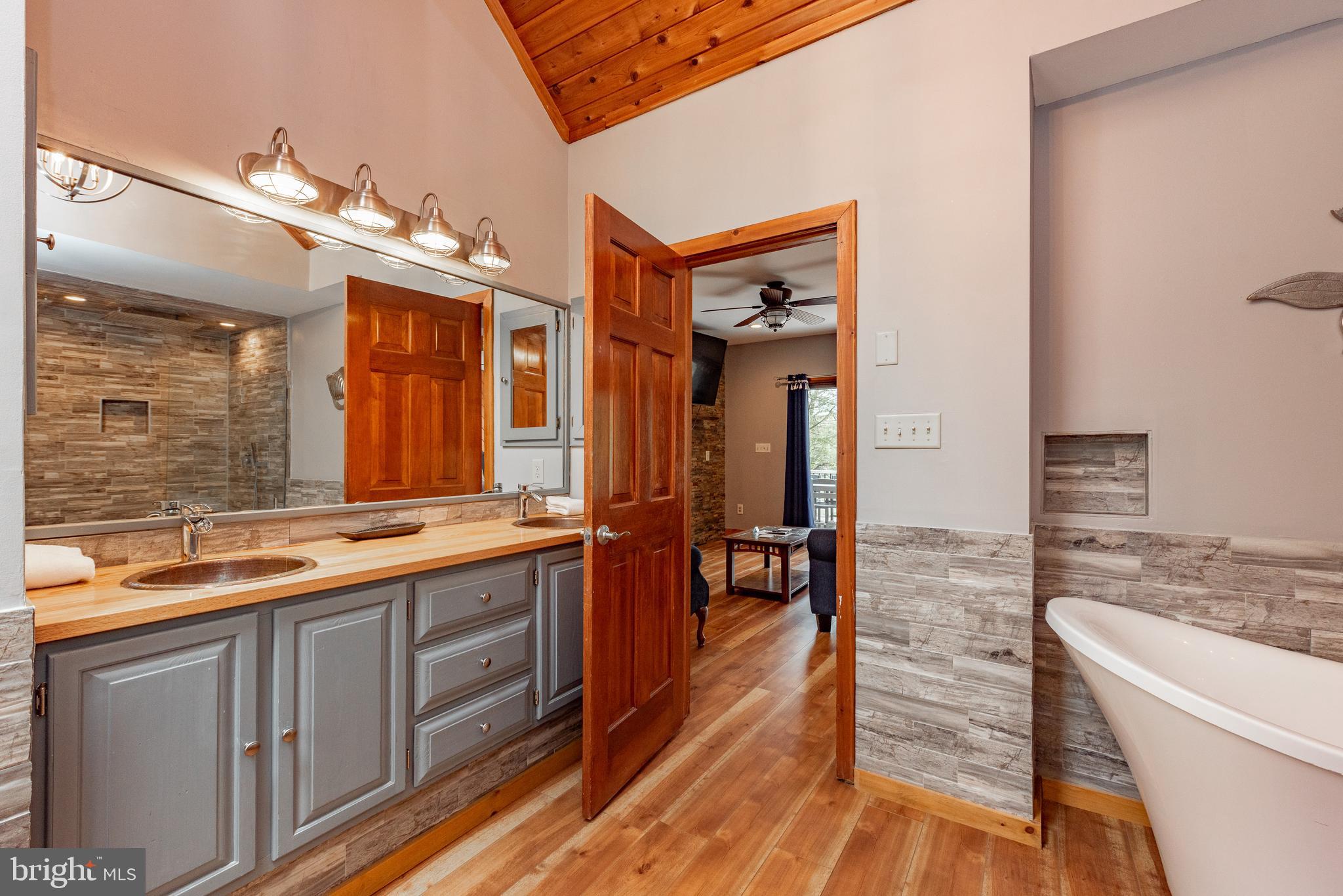 MILLHOUSE - Residential