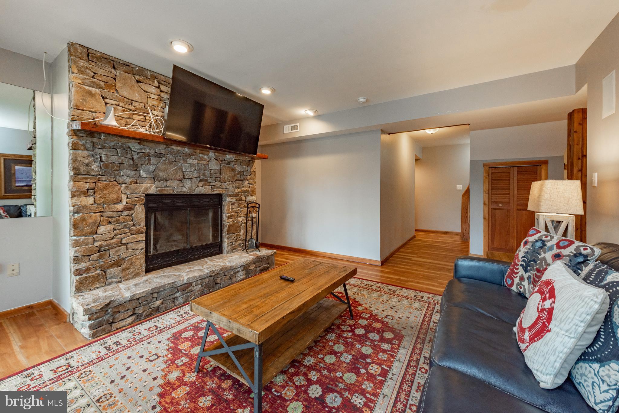 MILLHOUSE - Residential