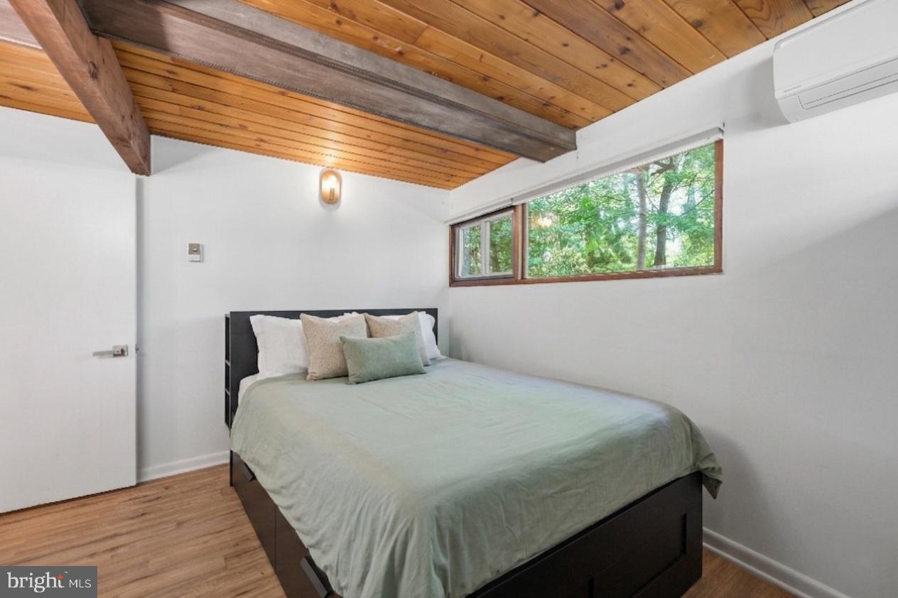 COLLEGE PARK - Residential