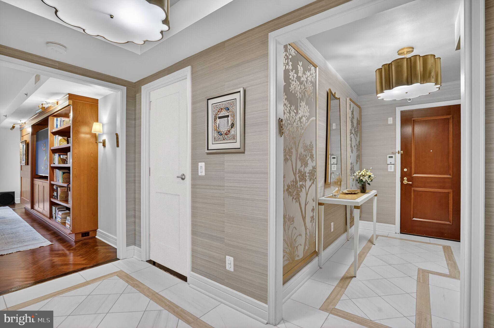 WEST END - Residential