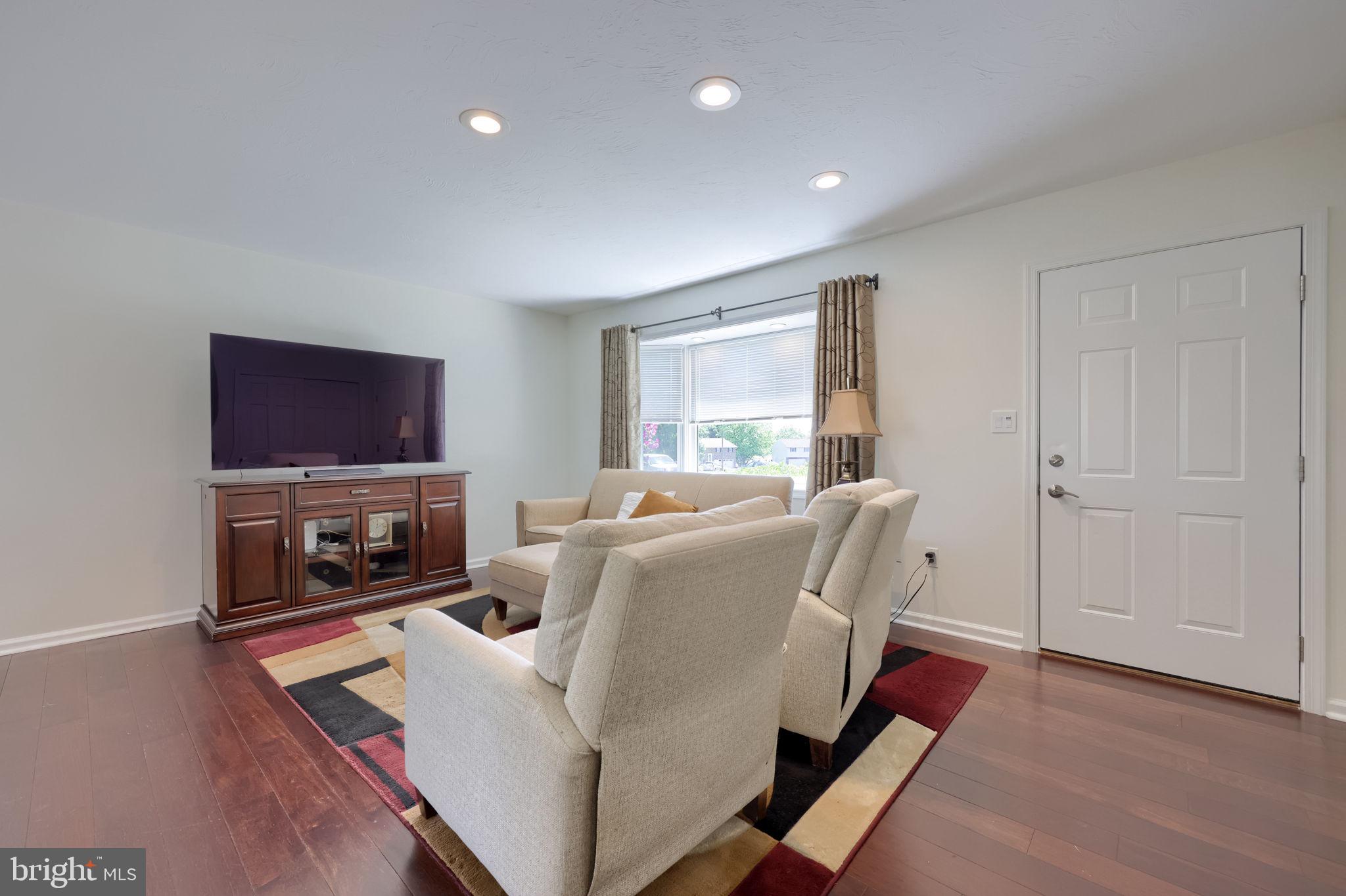 WEST EARL HEIGHTS - Residential